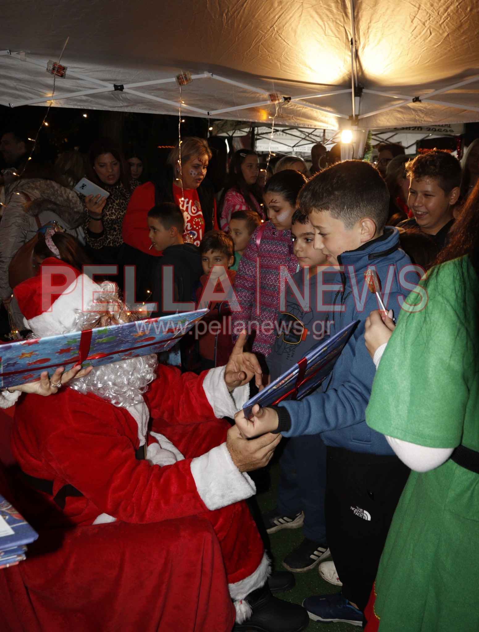 Γαλατάδες… στο Φως των Χριστουγέννων! (Φωτογραφίες/βιντεο)