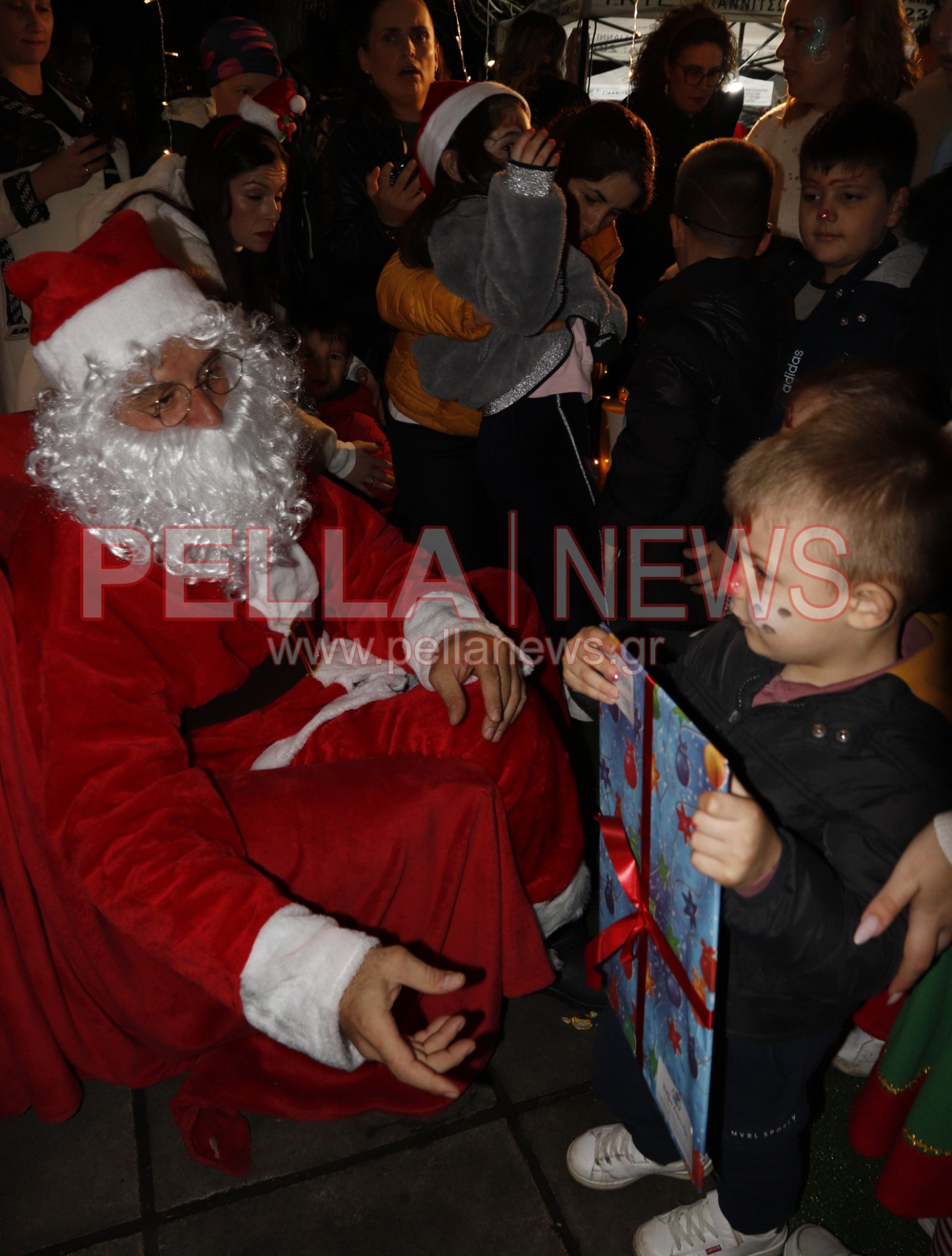 Γαλατάδες… στο Φως των Χριστουγέννων! (Φωτογραφίες/βιντεο)