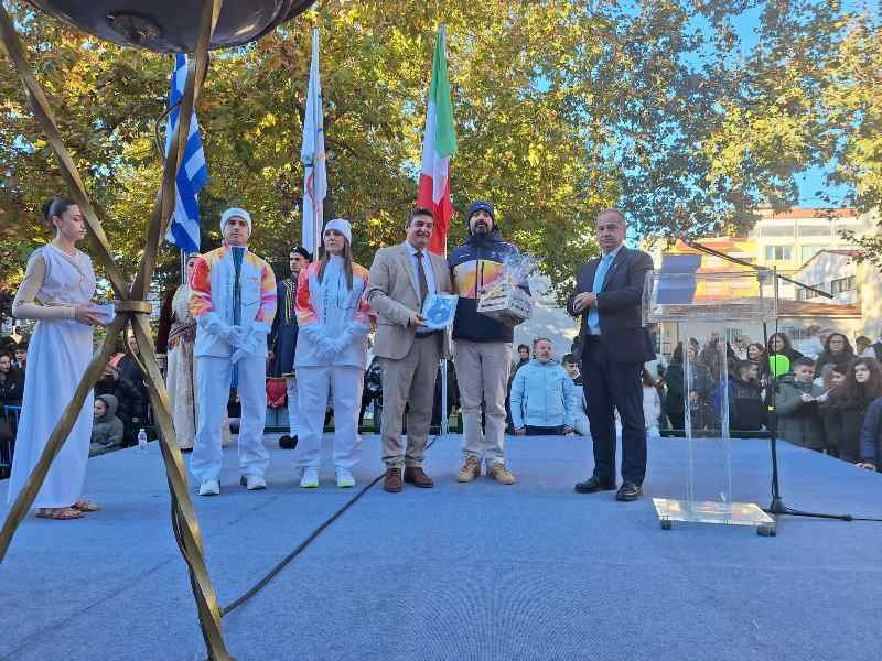 Ο Δήμος Πέλλας υποδέχθηκε την Ολυμπιακή Φλόγα σε μια λαμπρή, συγκινητική και γεμάτη συμβολισμούς τελετή