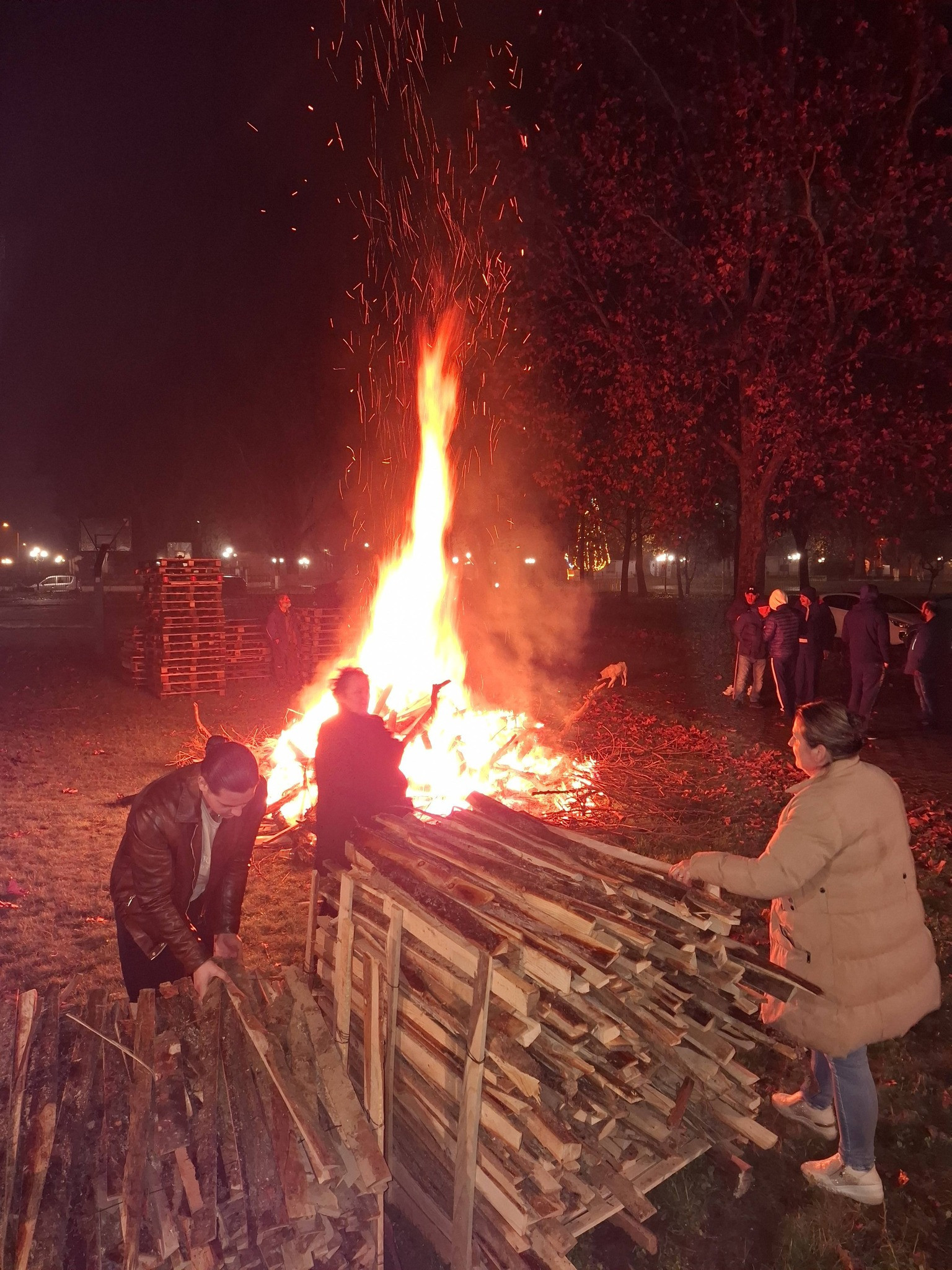 Κόλιντα Μπάμπω στο Λιπαρό!