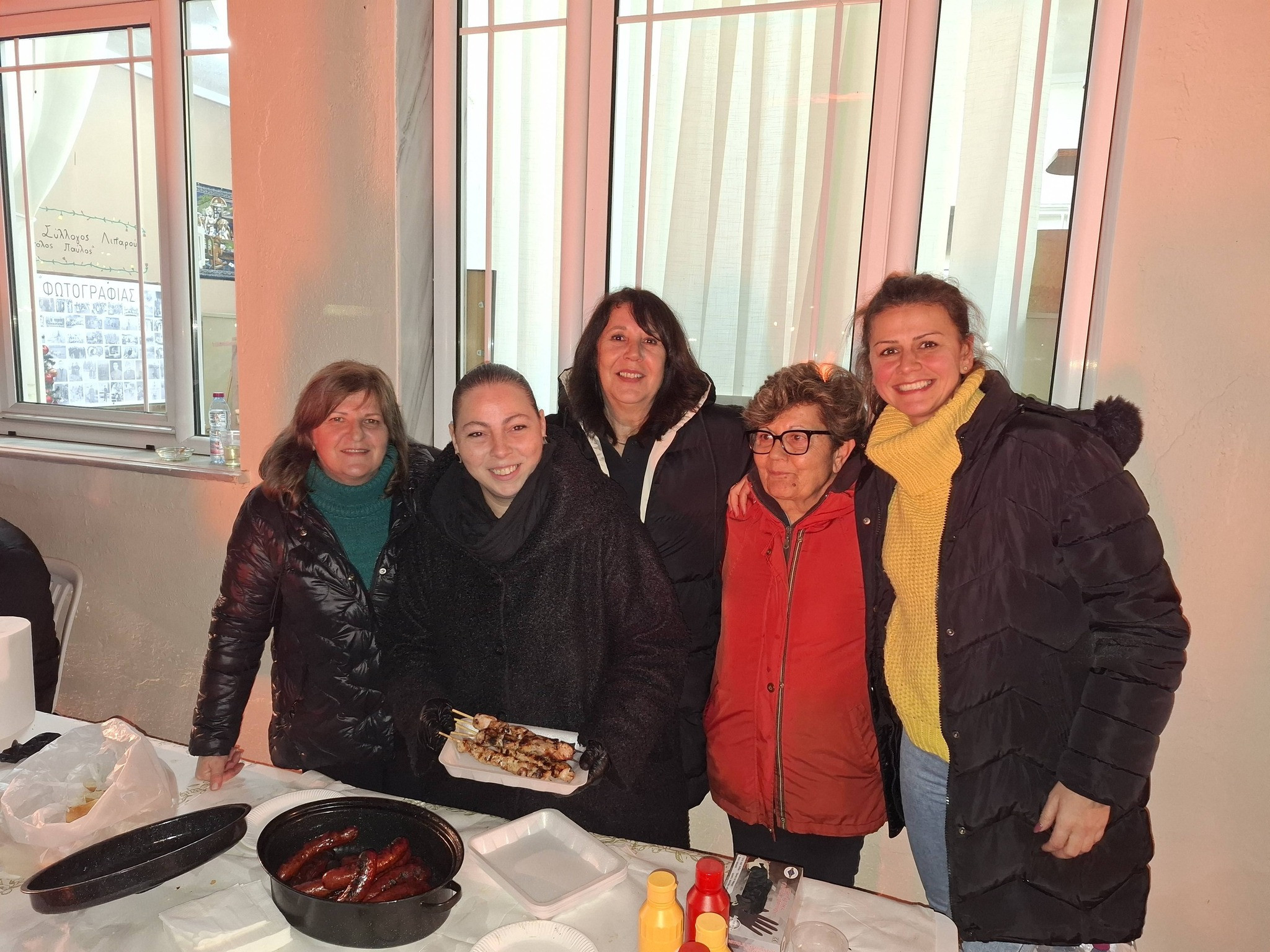 Κόλιντα Μπάμπω στο Λιπαρό!