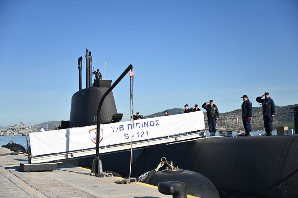 Ο Ν. Δένδιας παρακολούθησε βολή νέου τύπου τορπίλης από το υποβρύχιο «Πιπίνος»