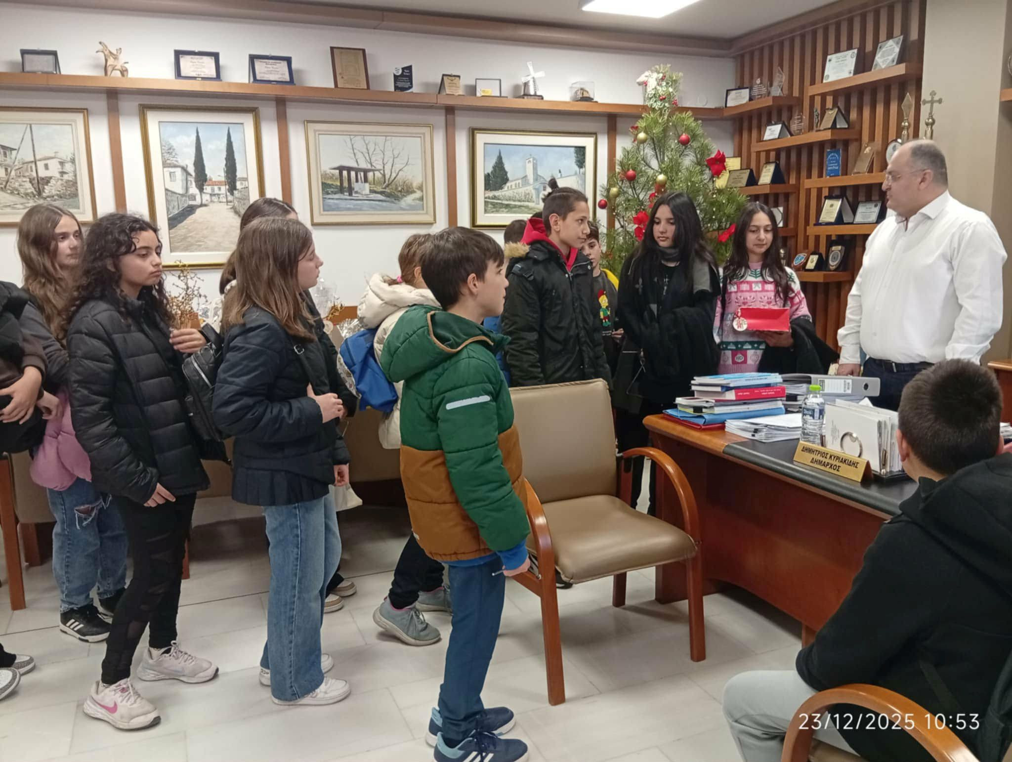 Παραδοσιακά κάλαντα από 6ο Δημοτικό Σχολείο Κιλκίς, ΕΝ.Ε.Ε.ΓΥ- Λ και Κέντρο Κοινωνικής Στήριξης