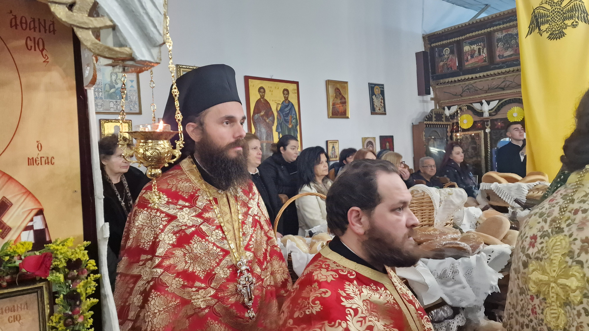 Πανηγυρίζει η Υδραία τον Άγιο Αθανάσιο: Αρχιερατικός Εσπερινός στον παλαιο Ναο