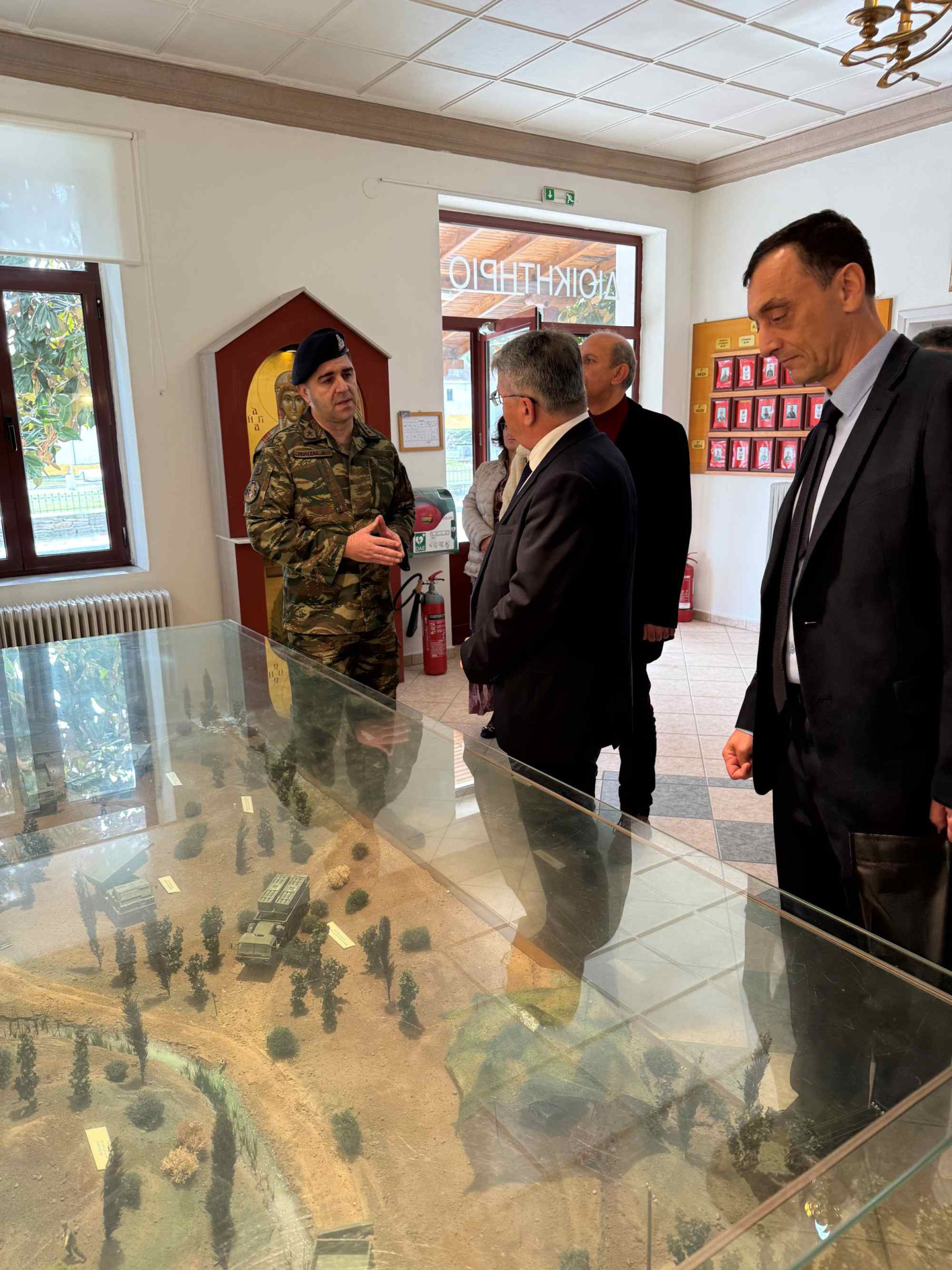 Επίσκεψη του Προέδρου της ΝΙΚΗΣ στην Ελευθερούπολη και στο στρατόπεδο Αμβράζη