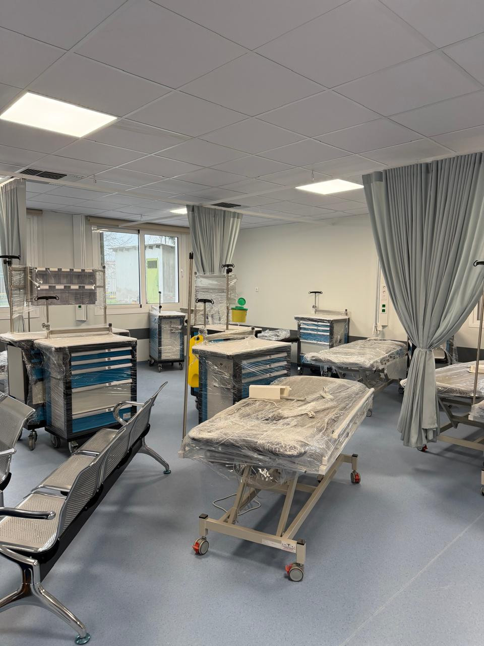 Επισκέψεις Λάκη Βασιλειάδη σε Νοσοκομείο Γιαννιτσών και ΕΚΑΒ: Συνεχίζονται αμείωτα τα έργα, σημαντική η αναβάθμιση που γίνεται