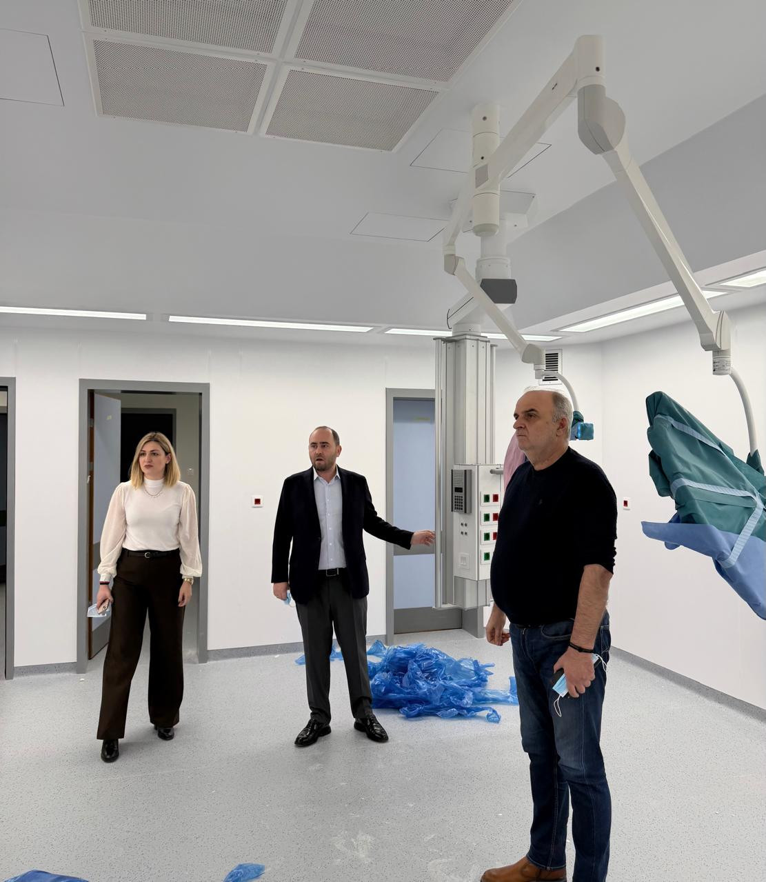 Επισκέψεις Λάκη Βασιλειάδη σε Νοσοκομείο Γιαννιτσών και ΕΚΑΒ: Συνεχίζονται αμείωτα τα έργα, σημαντική η αναβάθμιση που γίνεται