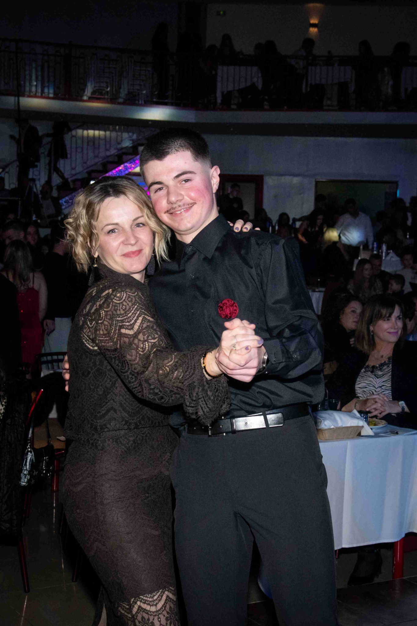 Ετήσιος χορός Λυκείου Σκύδρας: Μια τέλεια βραδιά που τα είχε όλα... διασκέδαση, συναισθήματα, τάγκο αλλά και Τσαχουρίδη