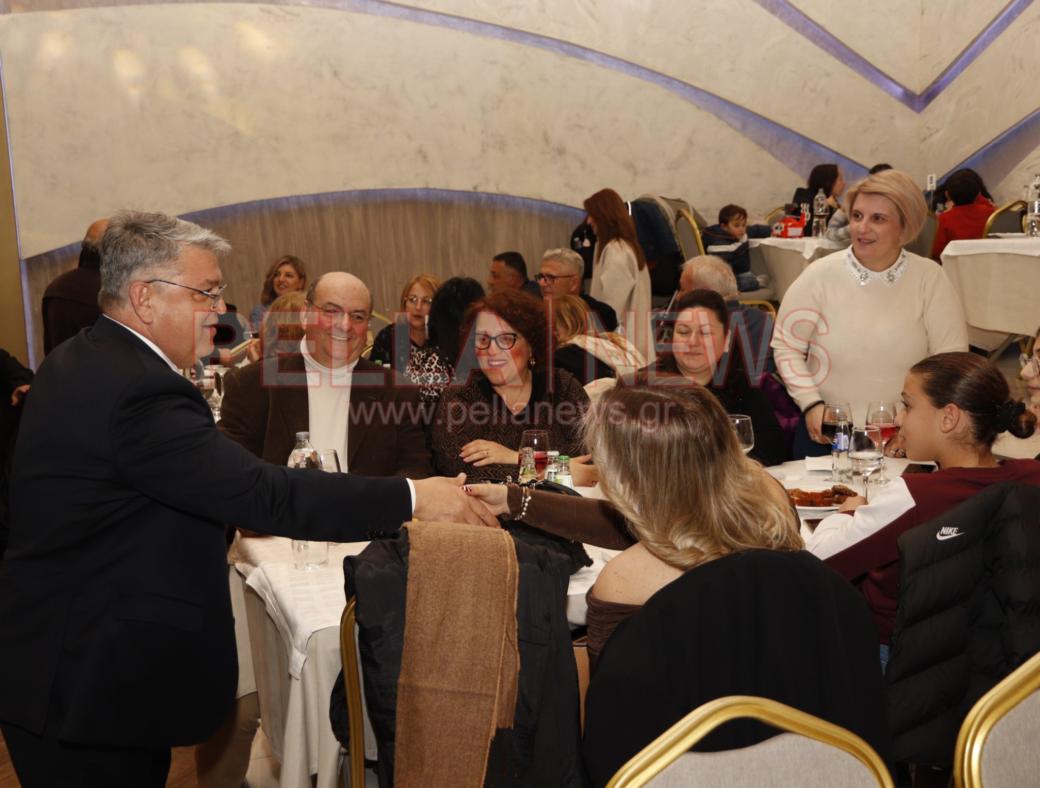 Πραγματοποιήθηκε η κοπή της Αγιοβασιλόπιτας της ΝΙΚΗΣ Ν. Πέλλας στους Γαλατάδες (φωτογραφίες & βίντεο)