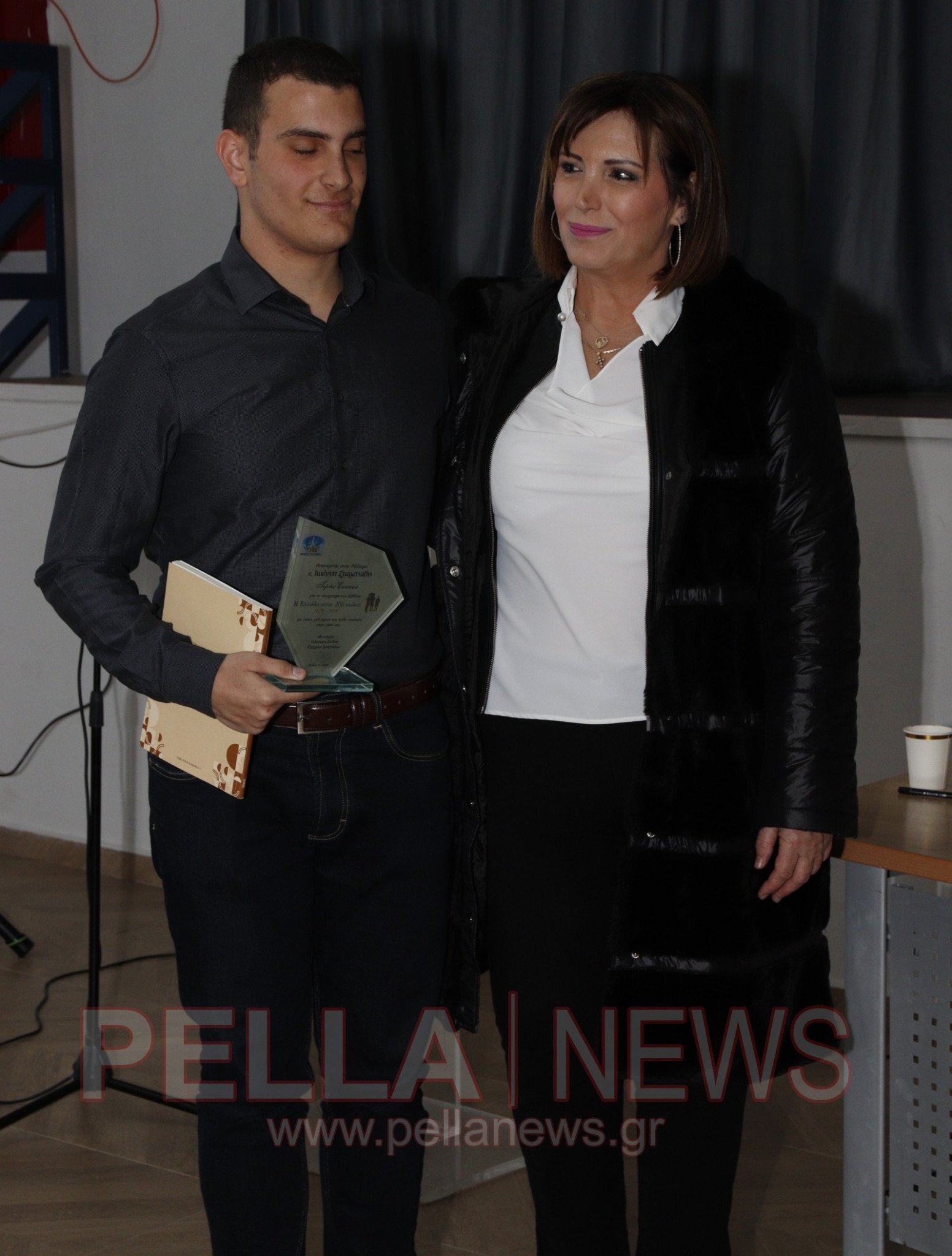 Όταν η Ιστορία συναντά τη νέα γενιά: Η βιβλιοπαρουσίαση του Γιάννη Σταματιάδη στη Σκύδρα (φωτογραφίες/βίντεο)