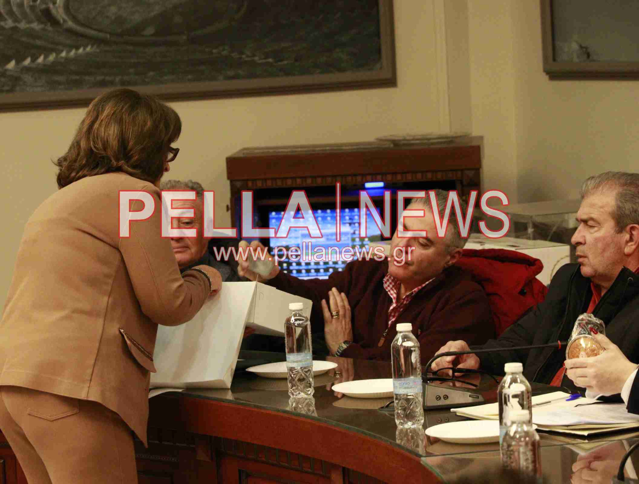 Δημοτικό Συμβούλιο Σκύδρας: Χωρίς παπάδες το ξεκίνημα της χρονιάς, η προεδρία το δώρο στον Χατζηγιαννίδη, αδέσποτο για τον Σουμελίδη και η "γουρλού" Δημητριάδου