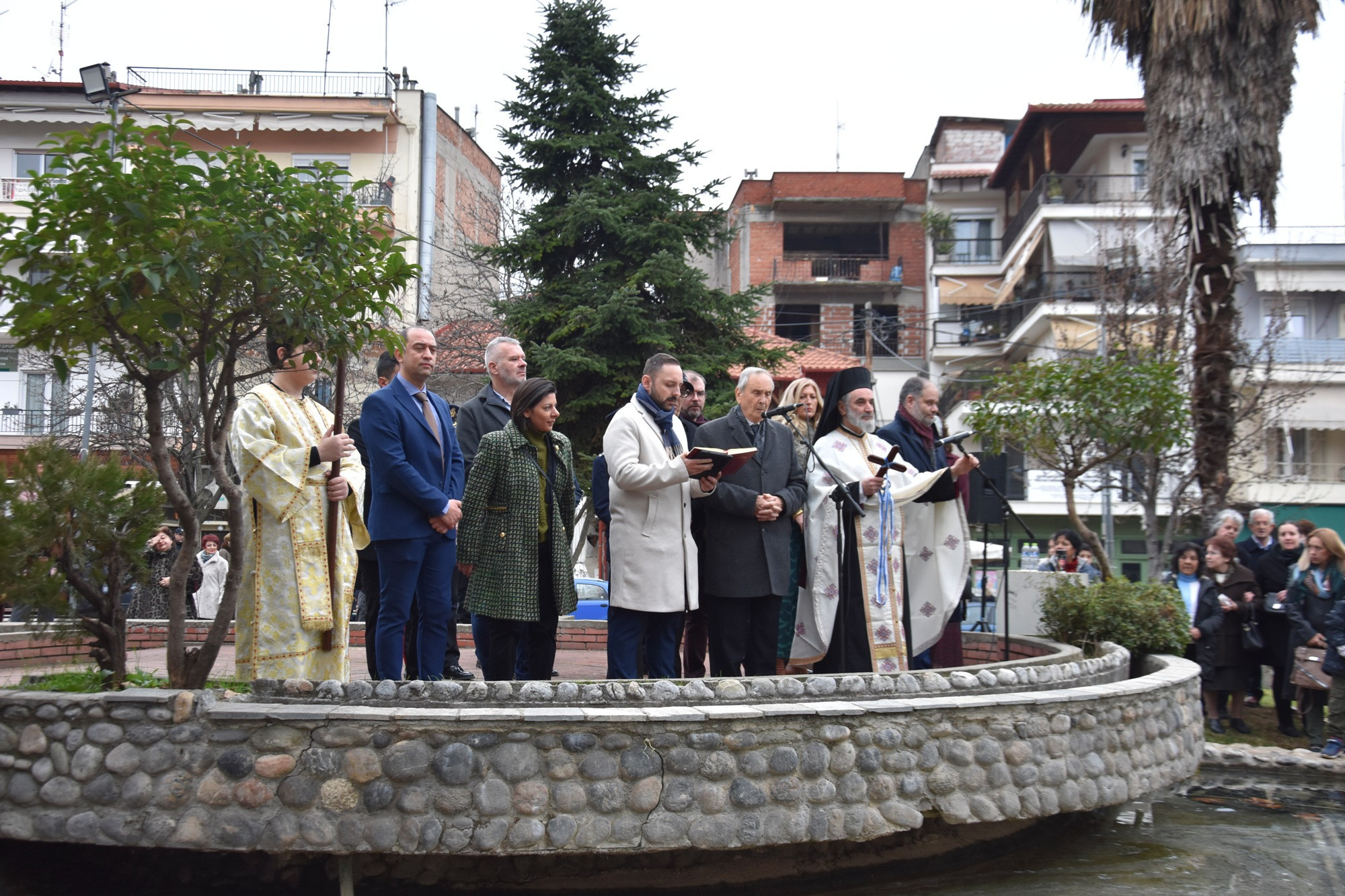 Με λαμπρότητα ο εορτασμός των Θεοφανίων στη Νάουσα και σε ολόκληρο τον Δήμο