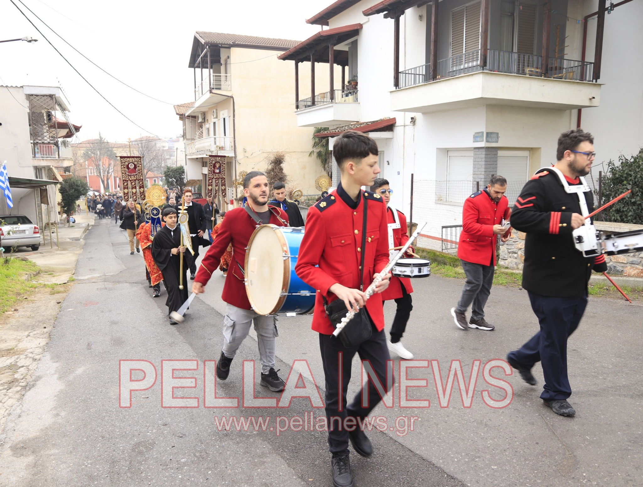 Με λαμπρότητα ο Αγιασμός των Υδάτων στη Σκύδρα