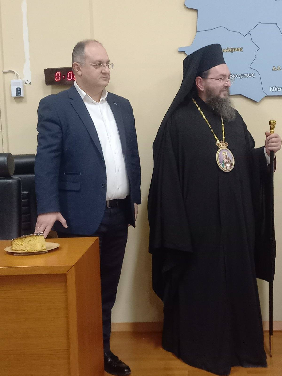 Στα τοπικά ΜΜΕ και στον δημοτικό σύμβουλο Χρήστο Κωστελίδη το φλουρί της  ﻿πίτας του Δημοτικού Συμβουλίου Κιλκίς