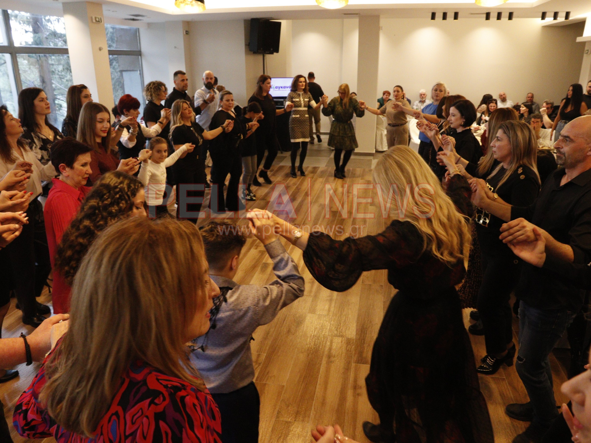 Μια βραδιά γεμάτη Κρήτη: Απόλυτη επιτυχία στον ετήσιο χορό των «ΜΗΝΩΙΤΩΝ» (φωτογραφίες/βιντεο)