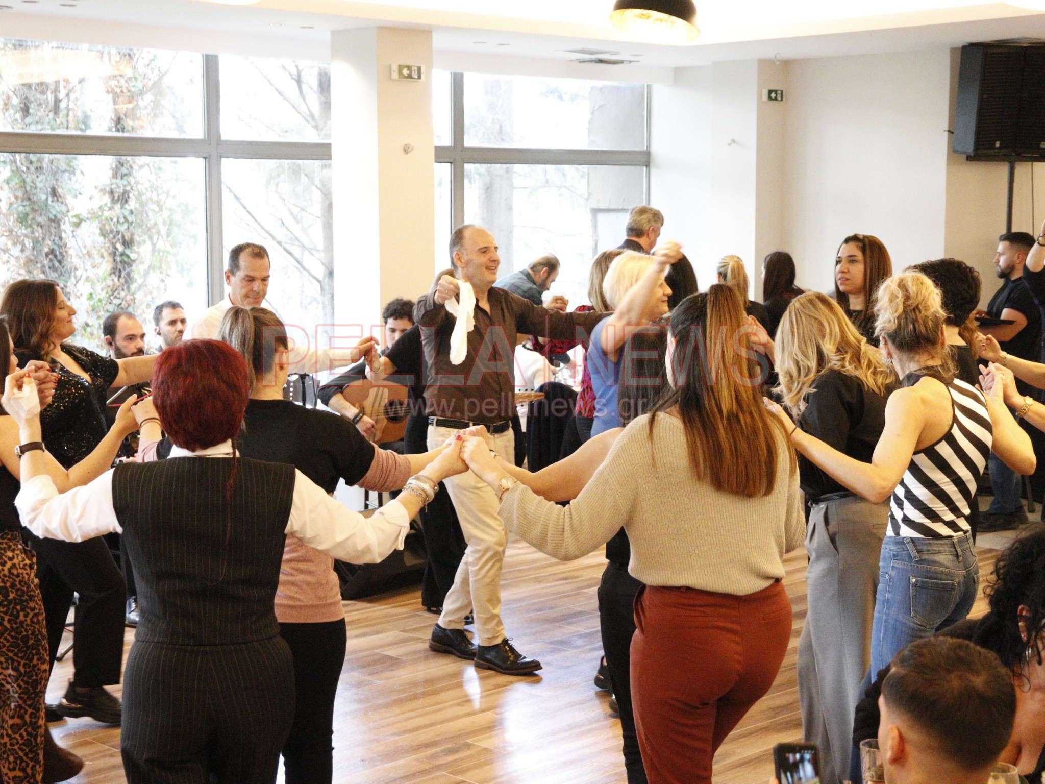 Μια βραδιά γεμάτη Κρήτη: Απόλυτη επιτυχία στον ετήσιο χορό των «ΜΗΝΩΙΤΩΝ» (φωτογραφίες/βιντεο)