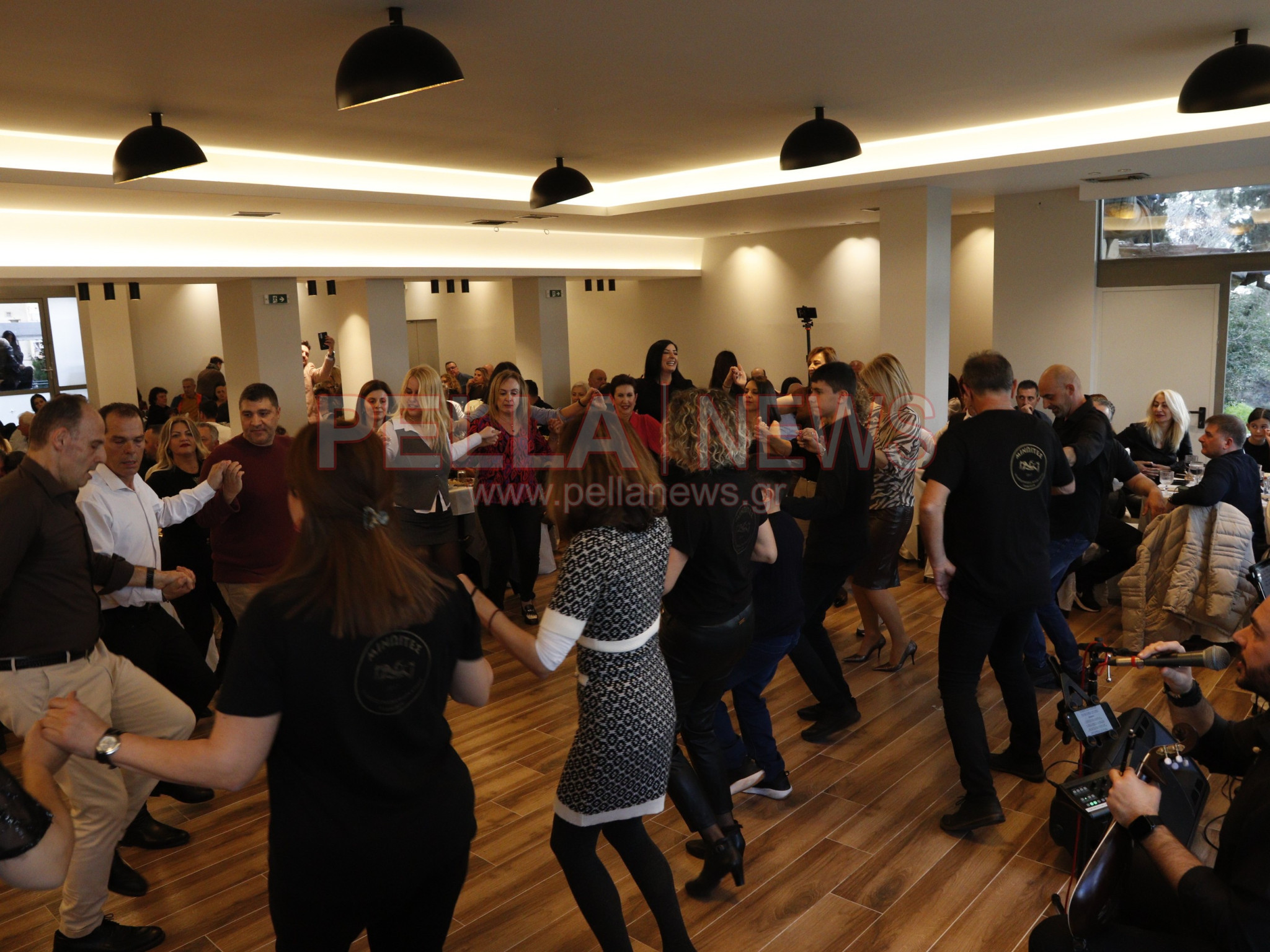 Μια βραδιά γεμάτη Κρήτη: Απόλυτη επιτυχία στον ετήσιο χορό των «ΜΗΝΩΙΤΩΝ» (φωτογραφίες/βιντεο)