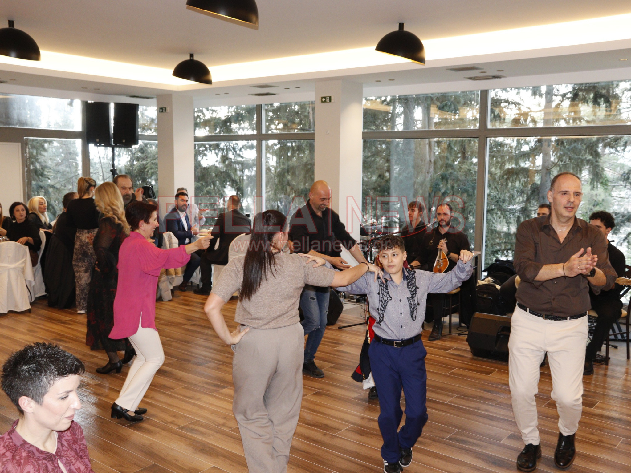 Μια βραδιά γεμάτη Κρήτη: Απόλυτη επιτυχία στον ετήσιο χορό των «ΜΗΝΩΙΤΩΝ» (φωτογραφίες/βιντεο)