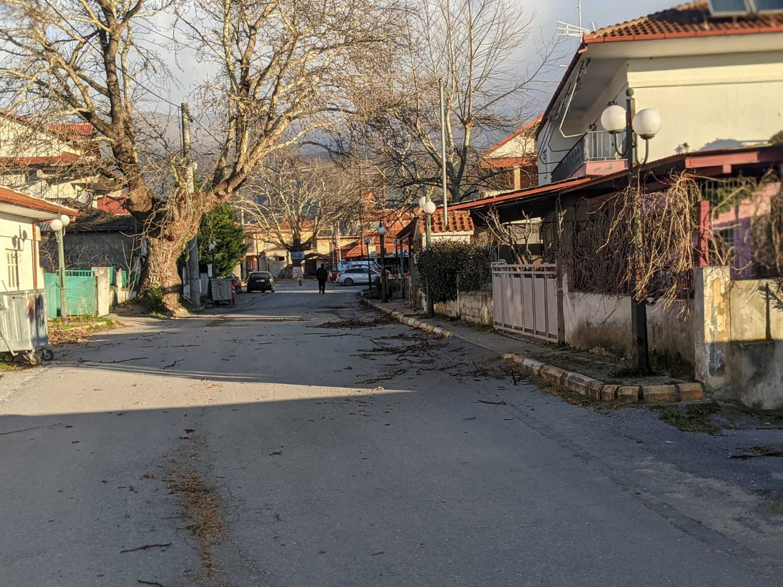 Μεγάλες ζημιές στην Αλμωπία: Θυελλώδεις άνεμοι