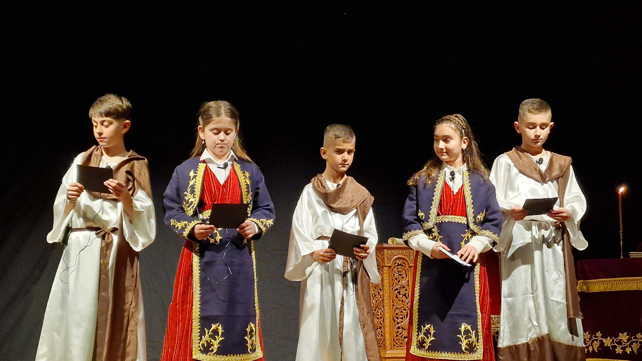 Οι τρεις ιεράρχες και οι μητέρες τους: Μια υπέροχη παράσταση απο την Θεατρική ομάδα του ΙΝ Αγίου Ιγνατίου Ριζοχωρίου