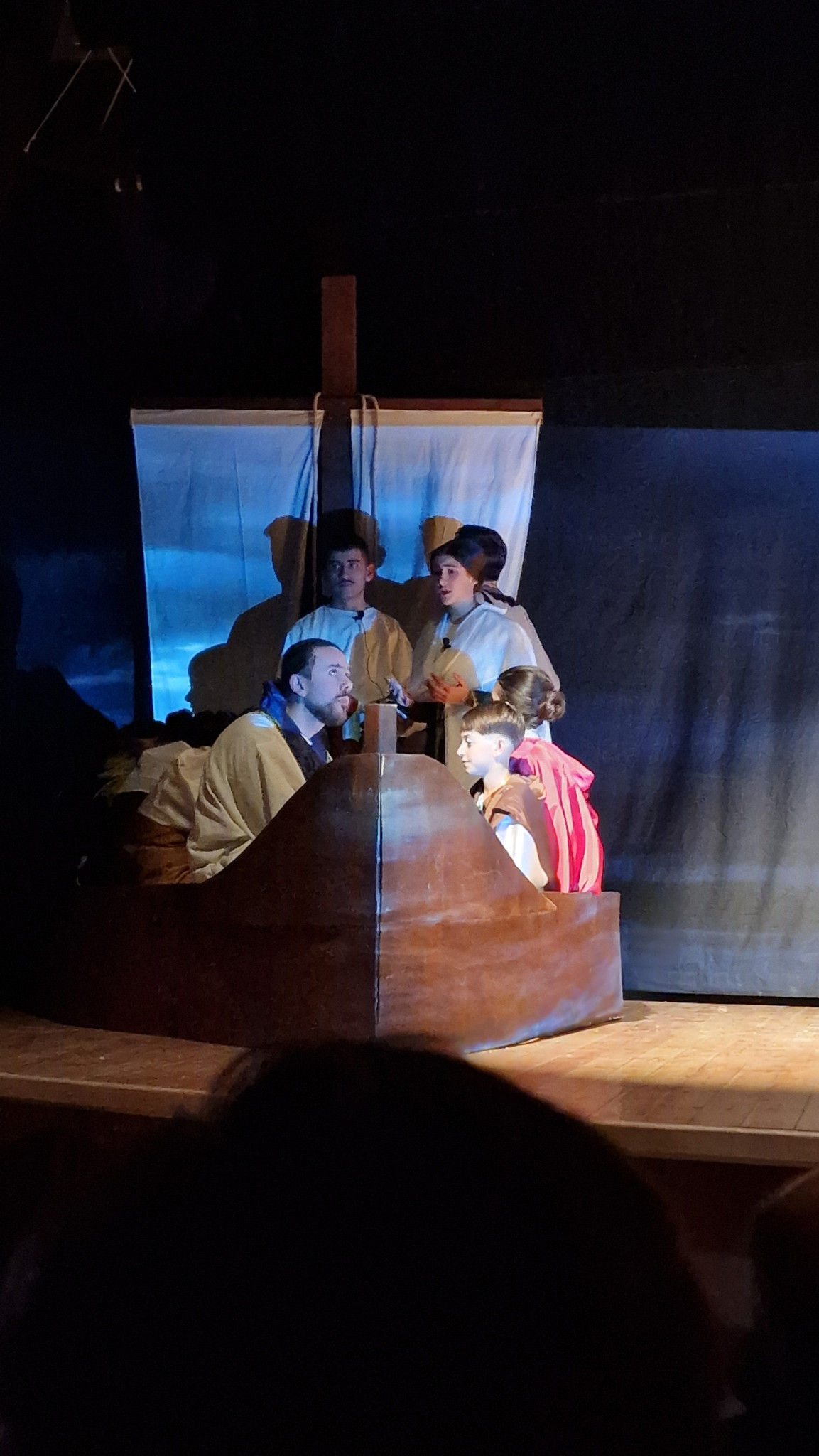 Οι τρεις ιεράρχες και οι μητέρες τους: Μια υπέροχη παράσταση απο την Θεατρική ομάδα του ΙΝ Αγίου Ιγνατίου Ριζοχωρίου