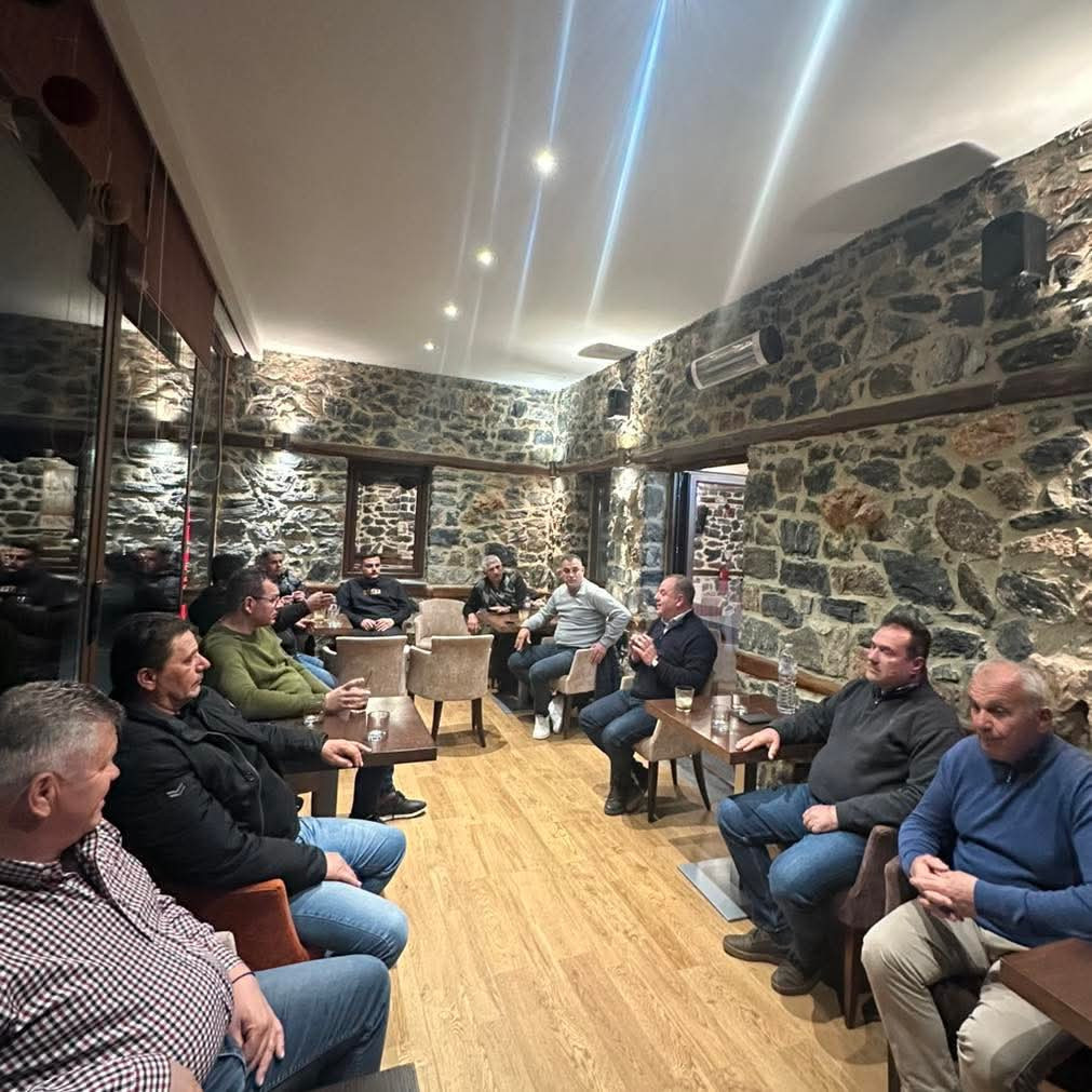 Συναντήσεις με παραγωγούς για τον Διονύση Σταμενίτη