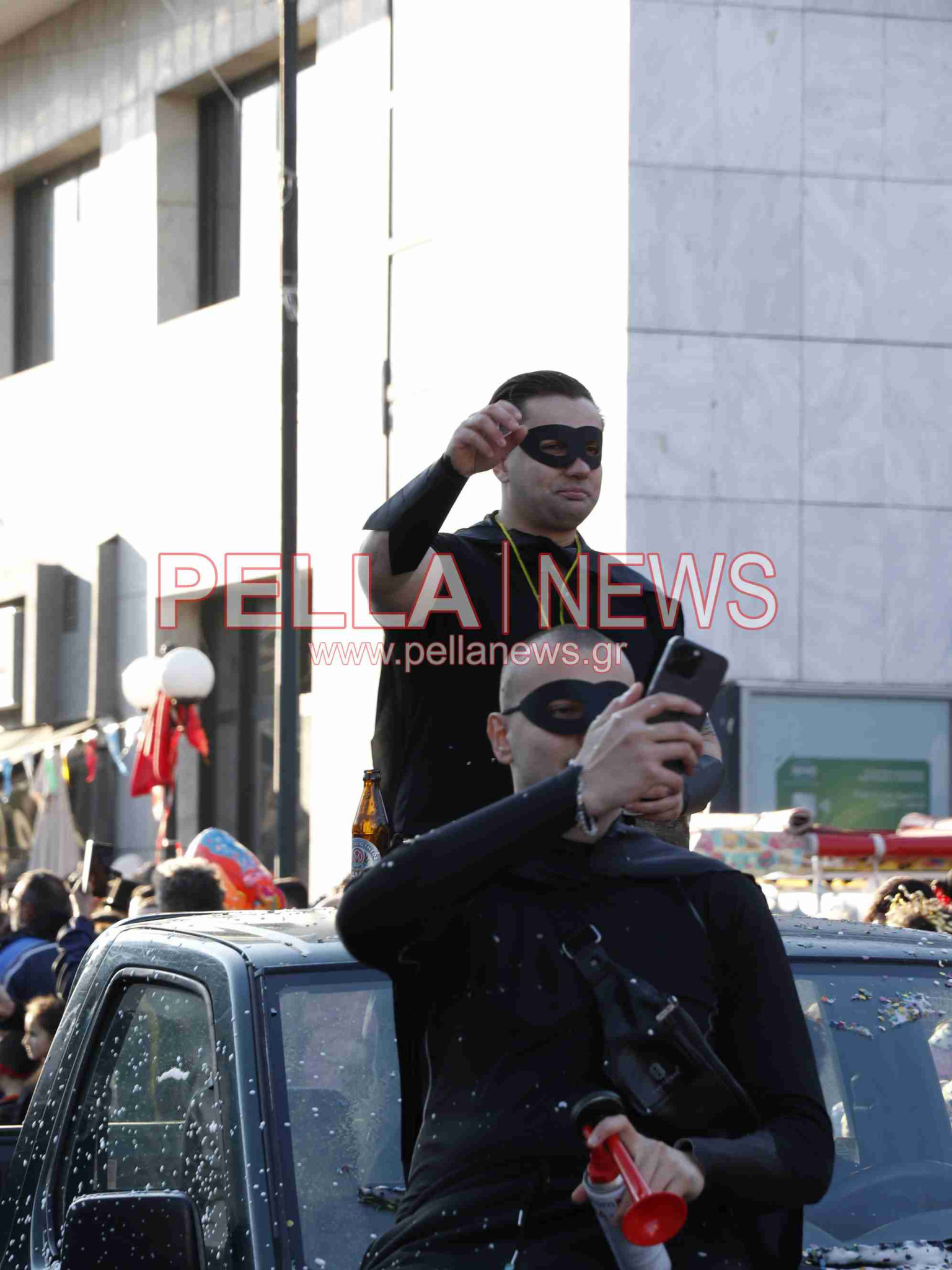 Σκυδραϊκό καρναβάλι: Η καλή και η κακή διατροφή, οι σούπερ ήρωες και ο γάμος στο χωριό η πρώτη τριάδα της παρέλασης