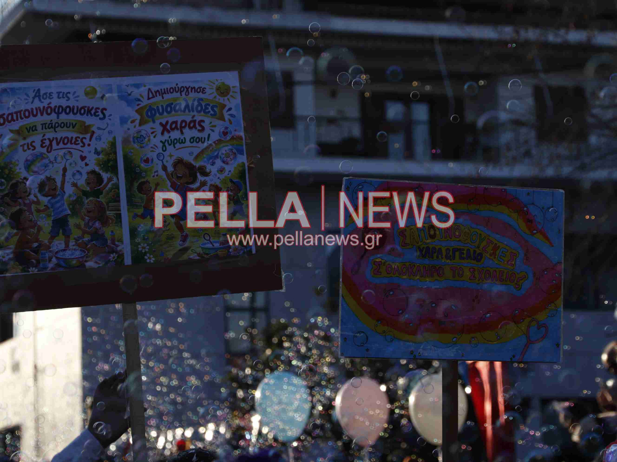 Σκυδραϊκό καρναβάλι: Η καλή και η κακή διατροφή, οι σούπερ ήρωες και ο γάμος στο χωριό η πρώτη τριάδα της παρέλασης