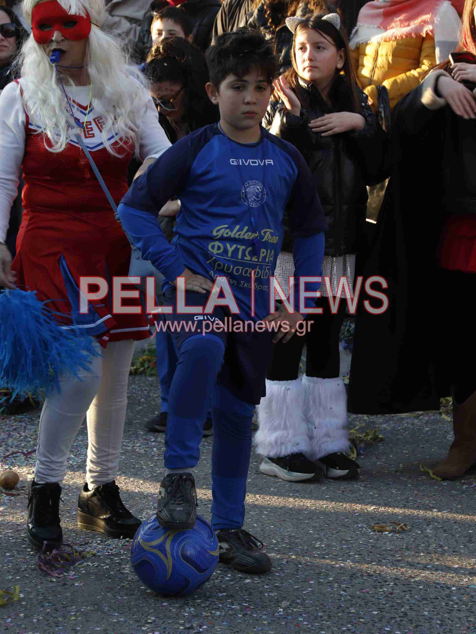 Σκυδραϊκό καρναβάλι: Η καλή και η κακή διατροφή, οι σούπερ ήρωες και ο γάμος στο χωριό η πρώτη τριάδα της παρέλασης