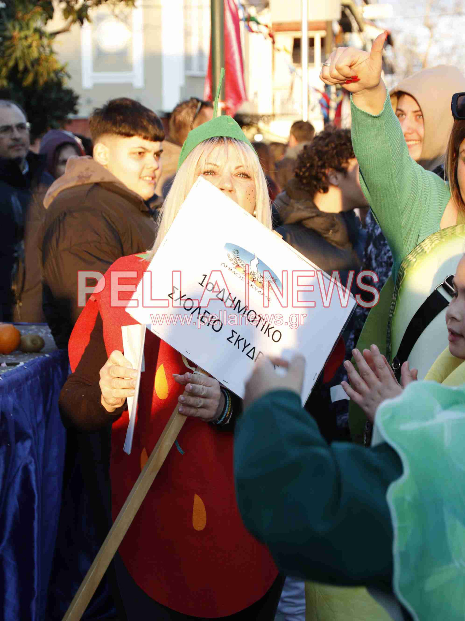 Σκυδραϊκό καρναβάλι: Η καλή και η κακή διατροφή, οι σούπερ ήρωες και ο γάμος στο χωριό η πρώτη τριάδα της παρέλασης
