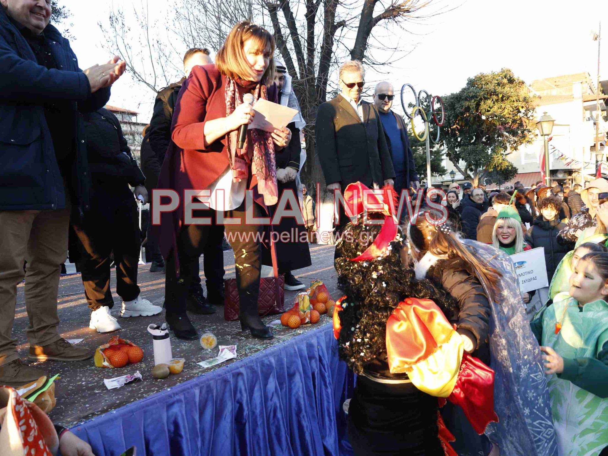Σκυδραϊκό καρναβάλι: Η καλή και η κακή διατροφή, οι σούπερ ήρωες και ο γάμος στο χωριό η πρώτη τριάδα της παρέλασης