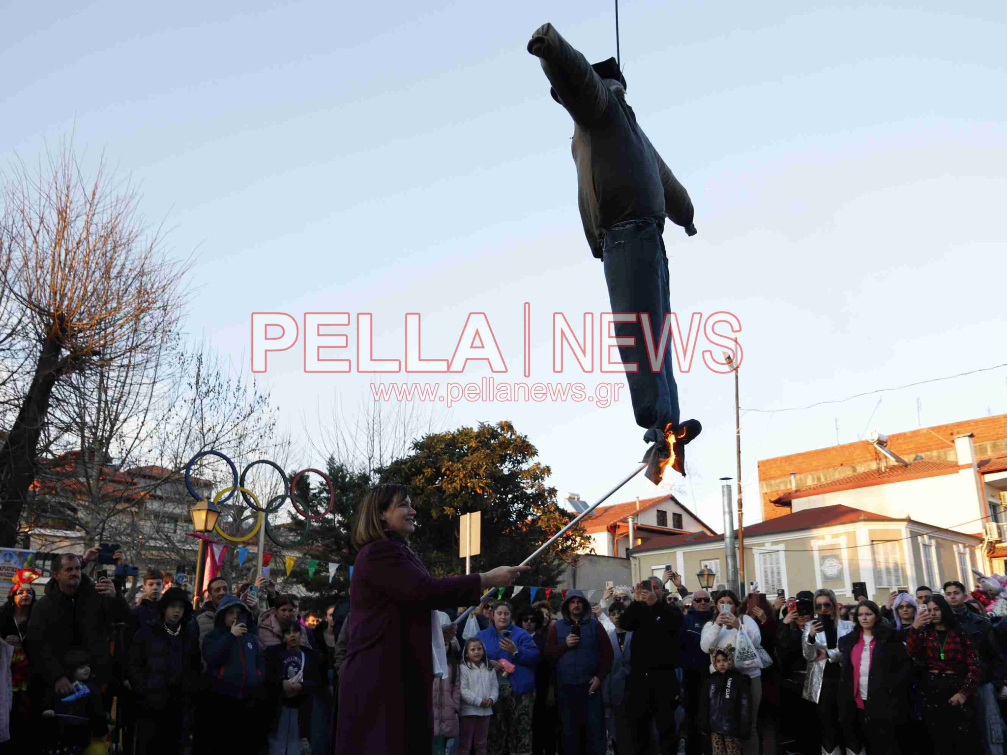 Σκυδραϊκό καρναβάλι: Η καλή και η κακή διατροφή, οι σούπερ ήρωες και ο γάμος στο χωριό η πρώτη τριάδα της παρέλασης