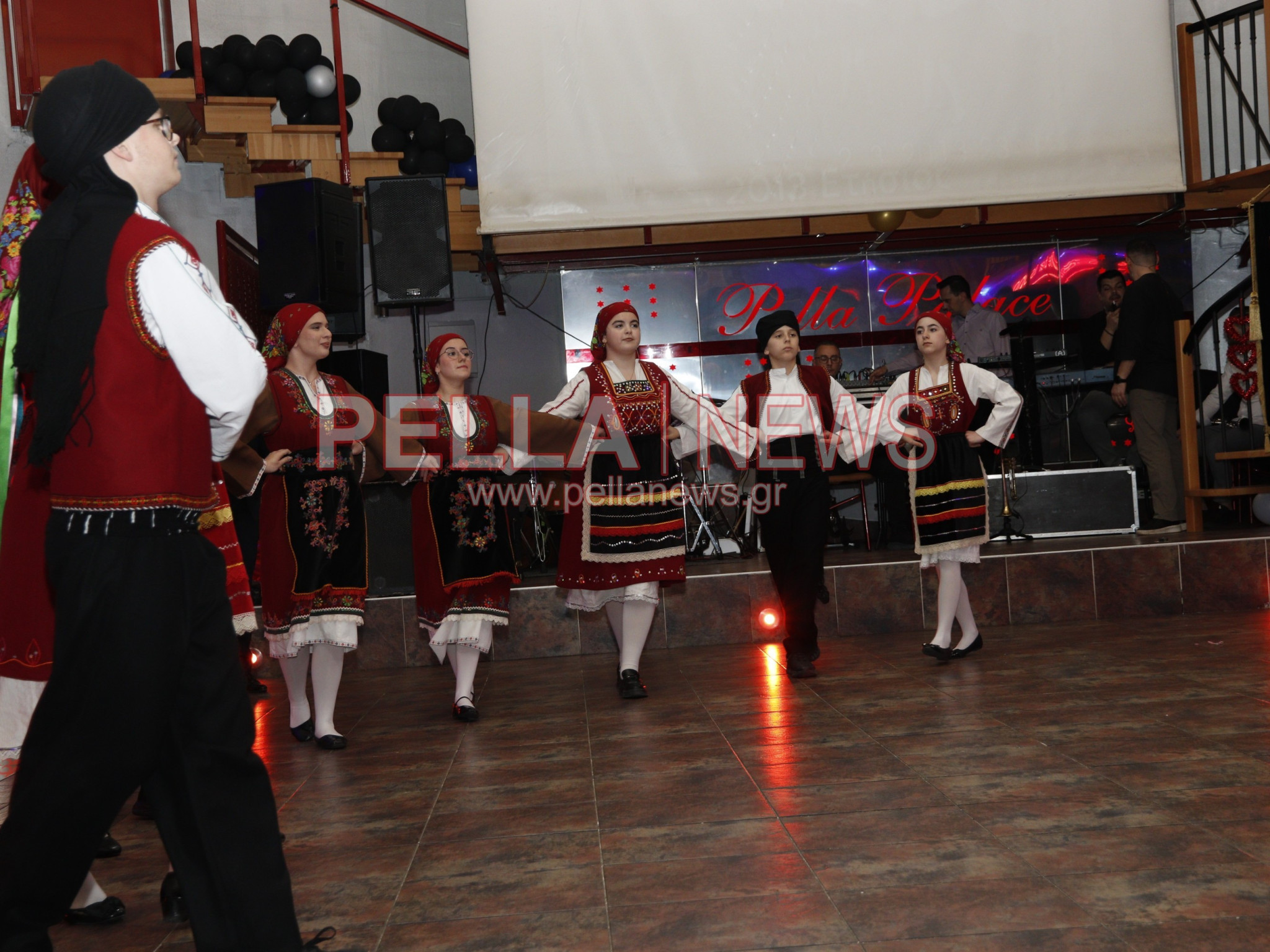 Λαμπερός και Κατάμεστος ο Ετήσιος Χορός του Συλλόγου Γαλατάδων (φωτογραφίες)