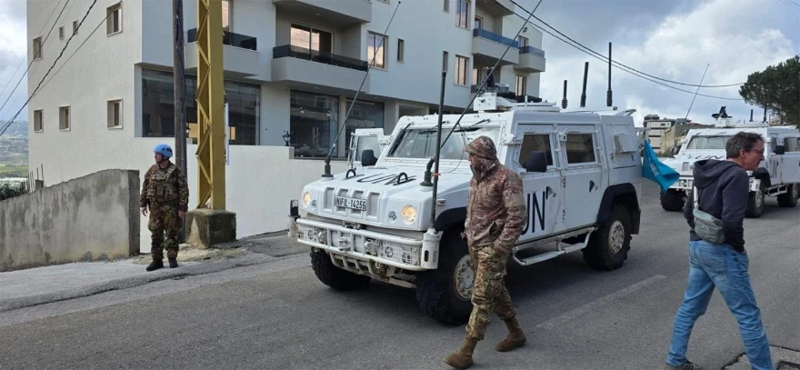 Κονβόι βοήθειας με φορτηγά και θωρακισμένα οχήματα σε χριστιανικά χωριά του Λιβάνου