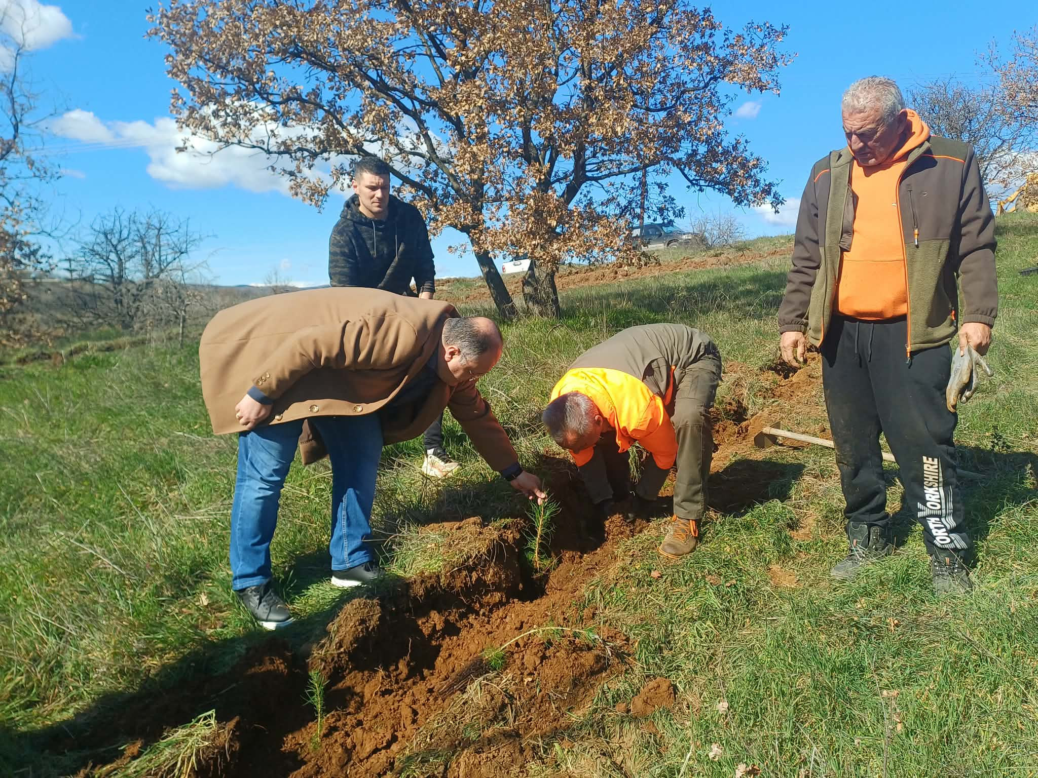 Στη δεντροφύτευση του Κυνηγετικού Συλλόγου στην Καλίνδρια ο Δήμαρχος Κιλκίς