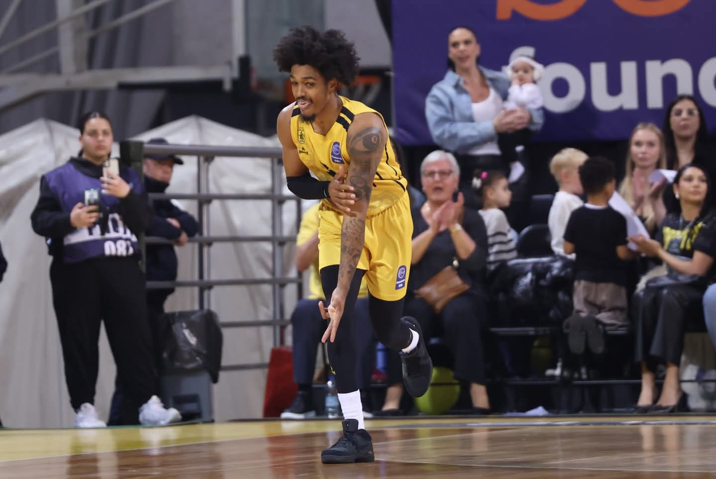 Προελαύνει ο Αυτοκράτορας.... 5η συνεχόμενη νίκη