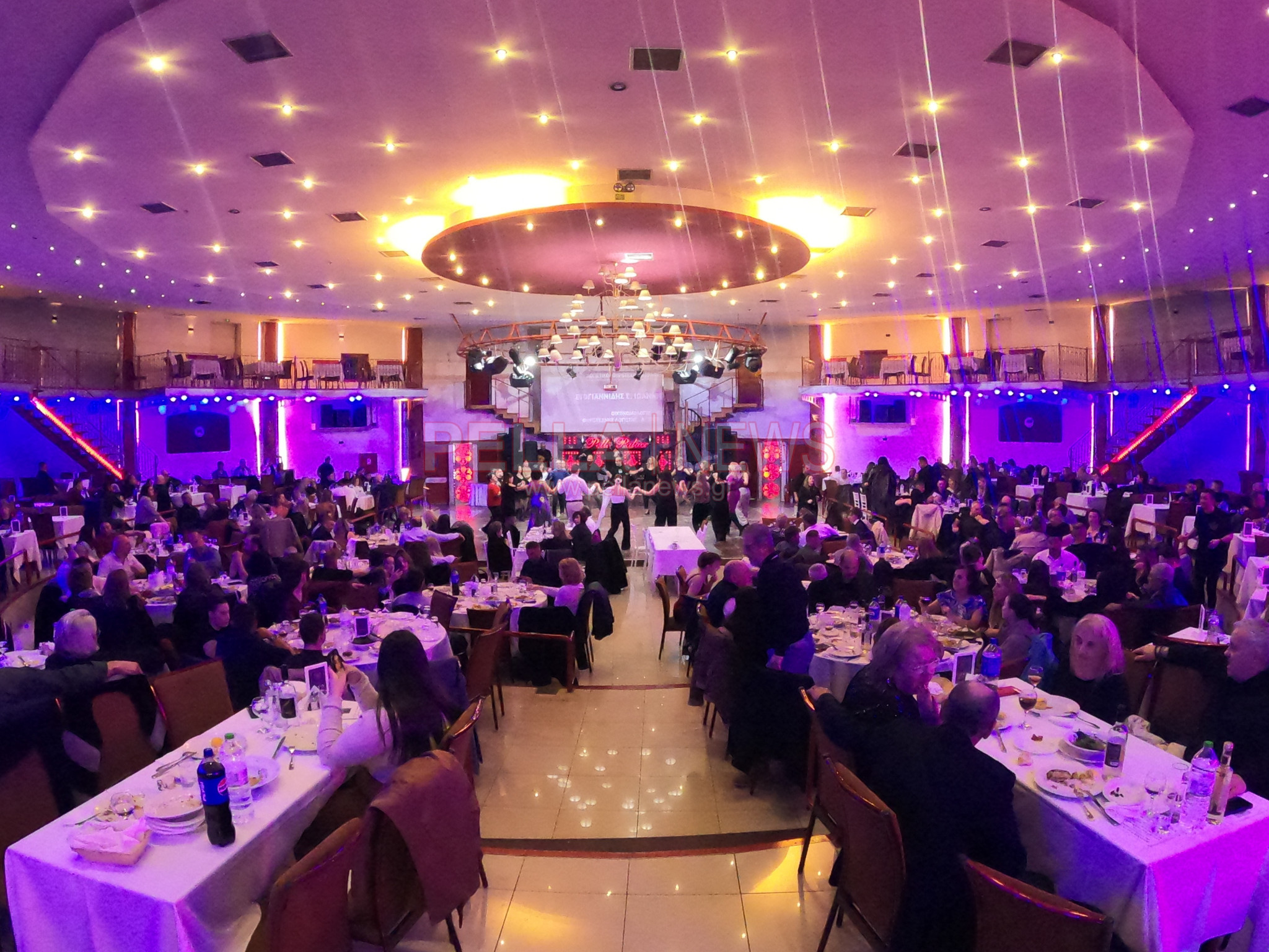 Εντυπωσιακός ο πρώτος ετήσιος χορός του Συλλόγου Τριφυλλίου "Μέγας Αλέξανδρος" (φωτογραφίες/βίντεο)