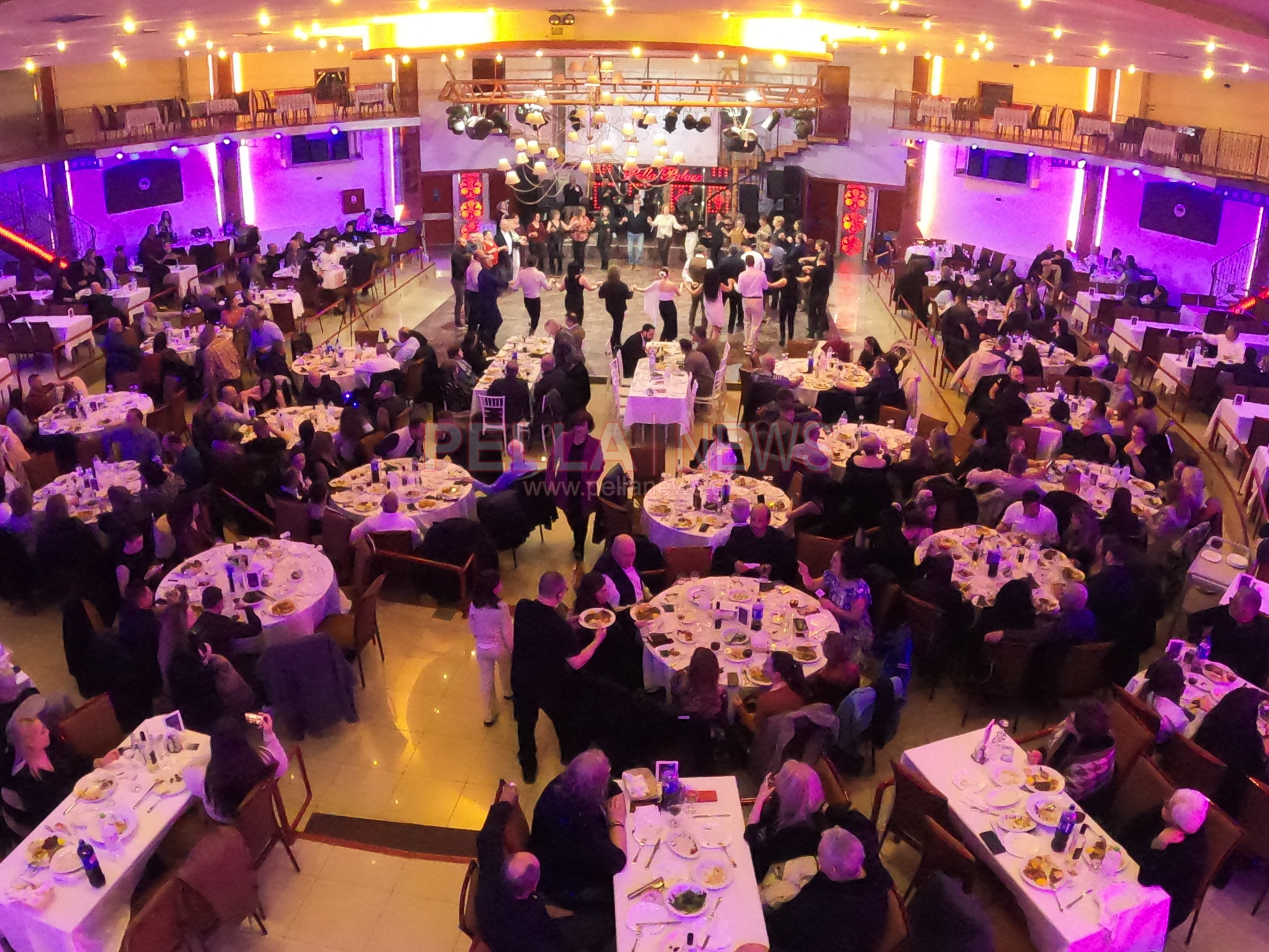 Εντυπωσιακός ο πρώτος ετήσιος χορός του Συλλόγου Τριφυλλίου "Μέγας Αλέξανδρος" (φωτογραφίες/βίντεο)