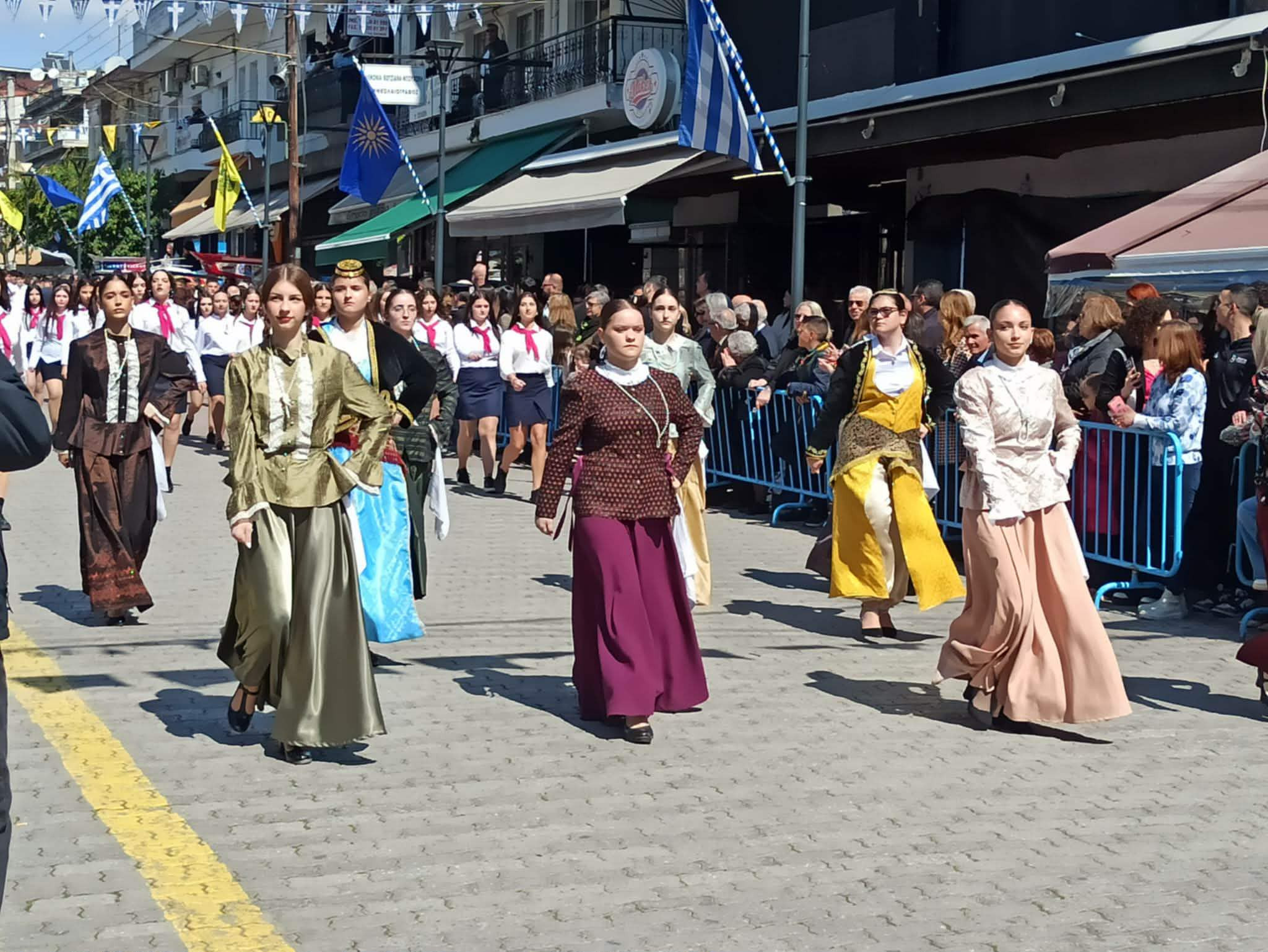 Με λαμπρότητα και επισημότητα γιορτάστηκε η Εθνική Επέτειος της 25ης Μαρτίου 1821 στον Δήμο Πέλλας (φώτος)