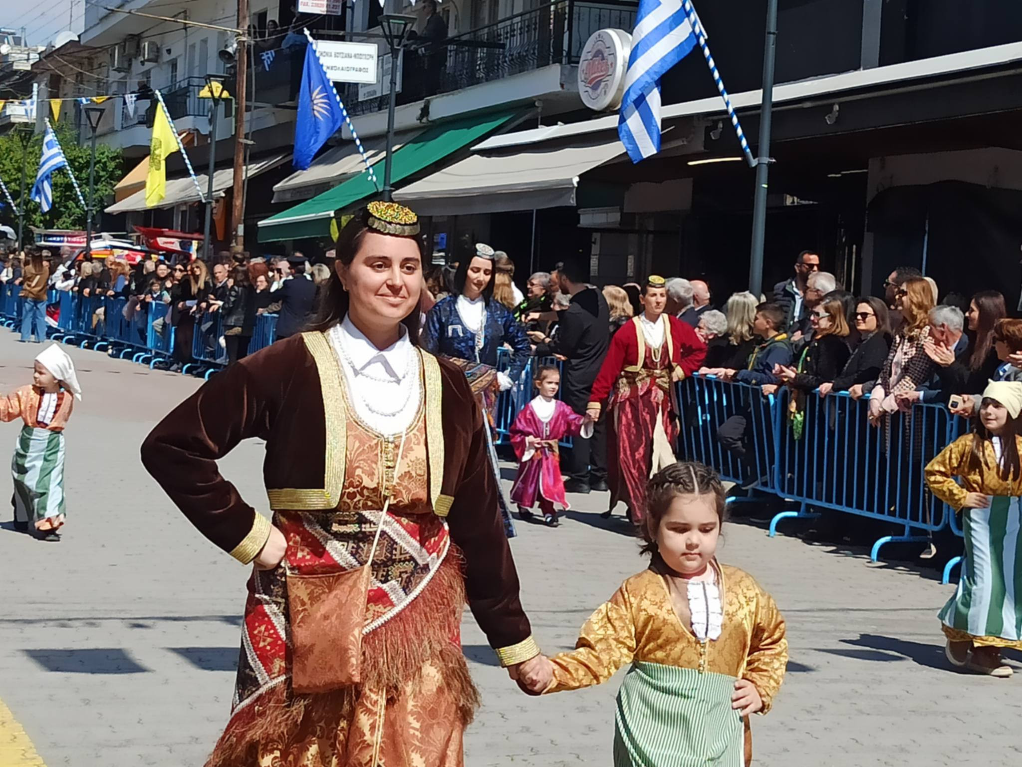 Με λαμπρότητα και επισημότητα γιορτάστηκε η Εθνική Επέτειος της 25ης Μαρτίου 1821 στον Δήμο Πέλλας (φώτος)
