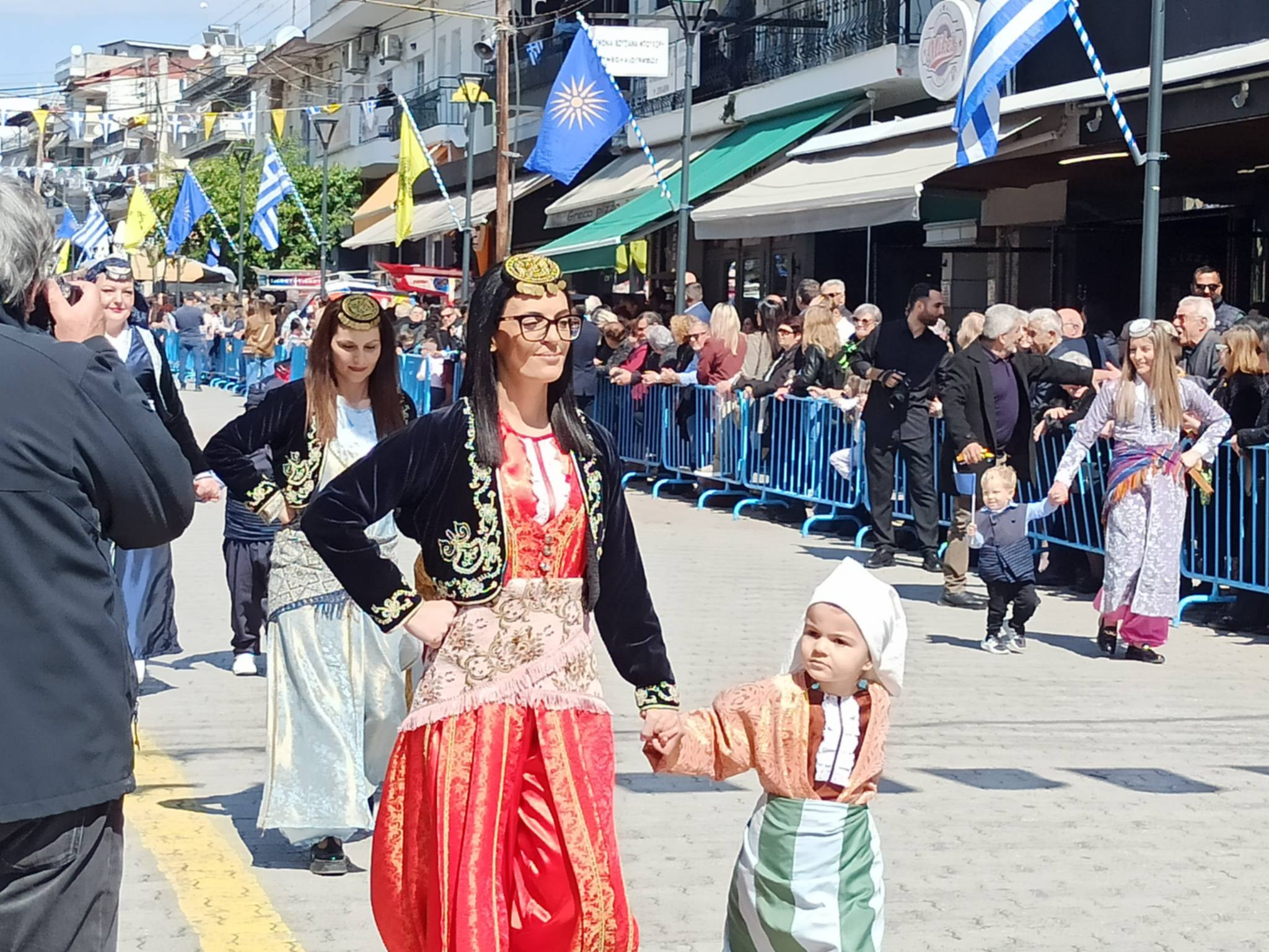 Με λαμπρότητα και επισημότητα γιορτάστηκε η Εθνική Επέτειος της 25ης Μαρτίου 1821 στον Δήμο Πέλλας (φώτος)