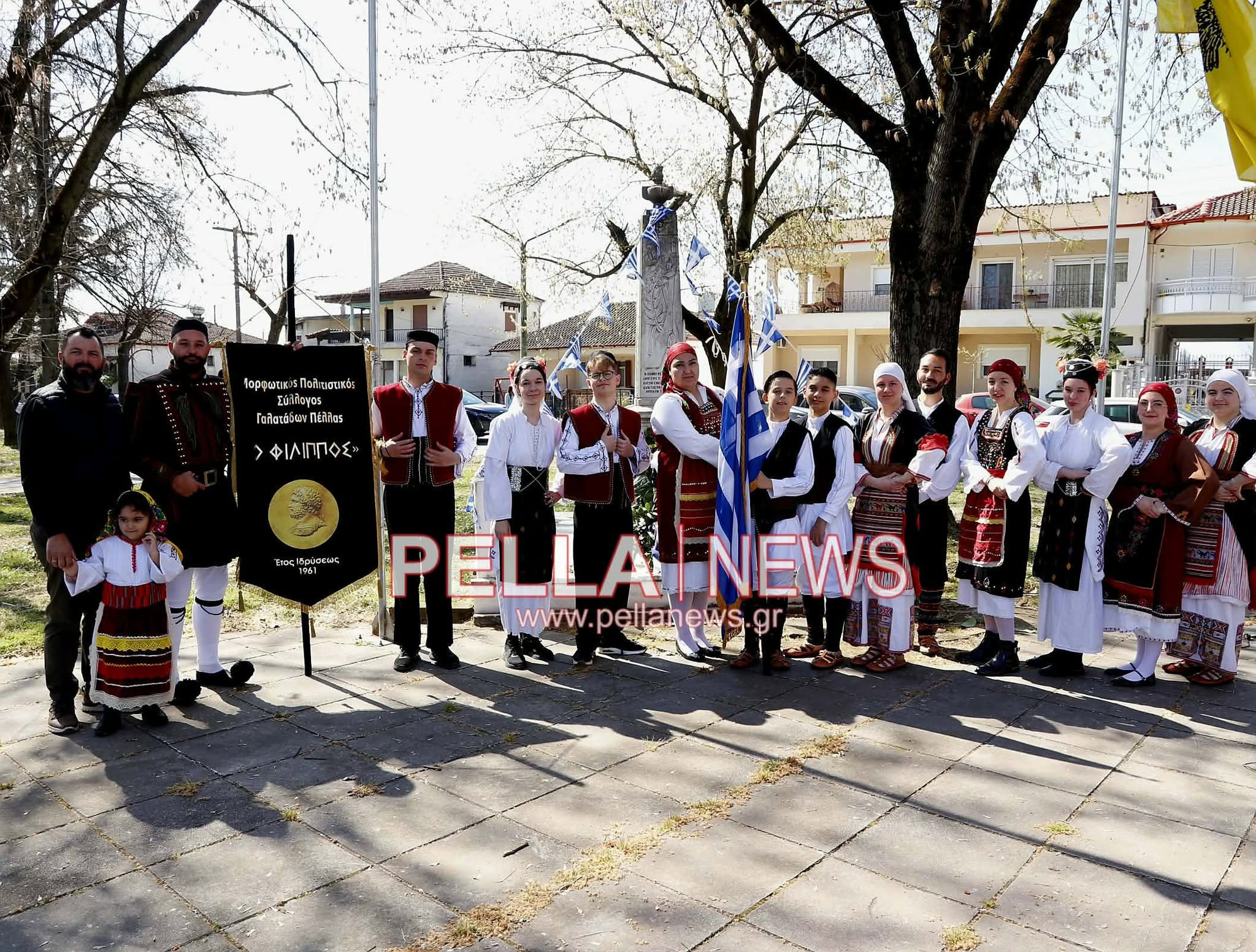 Παρέλαση 25ης Μαρτίου στους Γαλατάδες (φωτογραφίες & βιντεο)