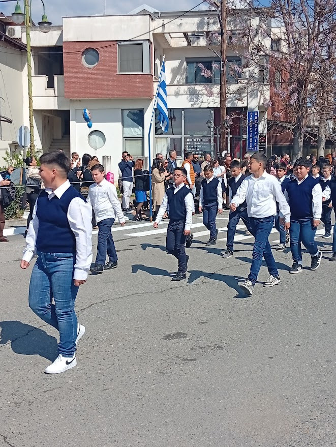 Παρέλαση 25ης Μαρτίου στον Νέο Μυλότοπο (φωτογραφίες)