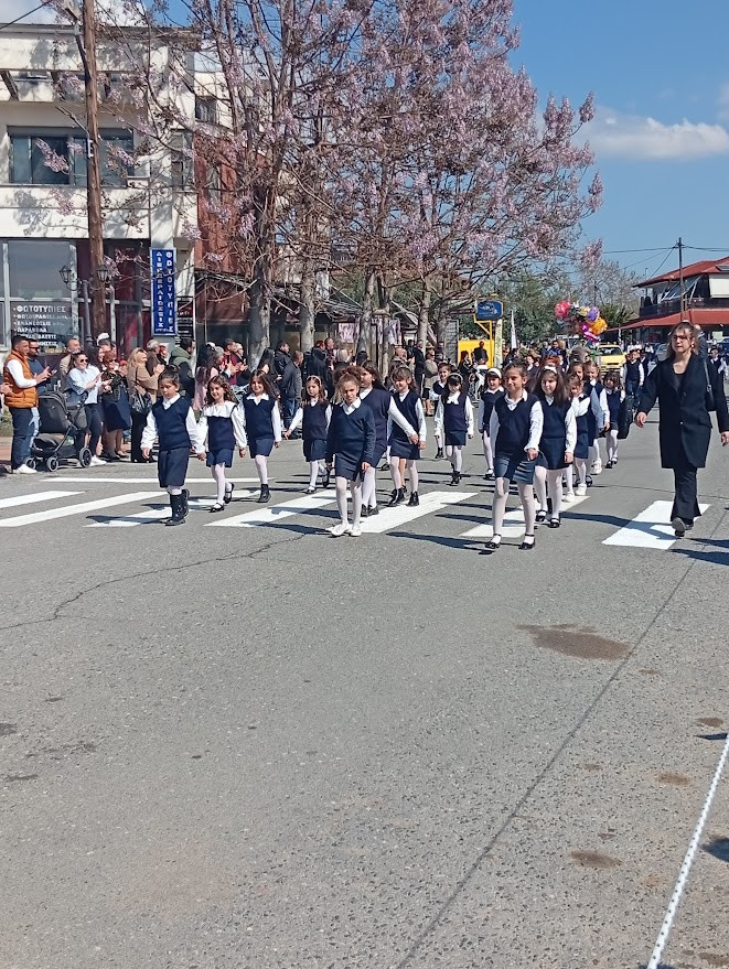 Παρέλαση 25ης Μαρτίου στον Νέο Μυλότοπο (φωτογραφίες)