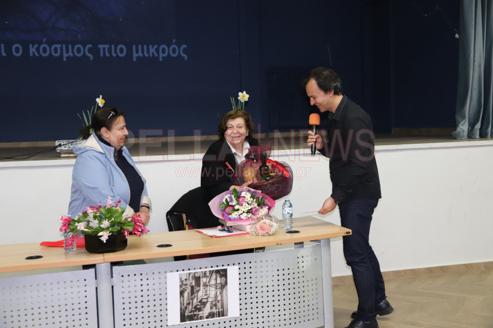 «Ρίμες και όνειρα» στη Σκύδρα: Μαθητές έδωσαν φωνή στην ποίηση μέσα από μια ξεχωριστή εκδήλωση (βιντεο)