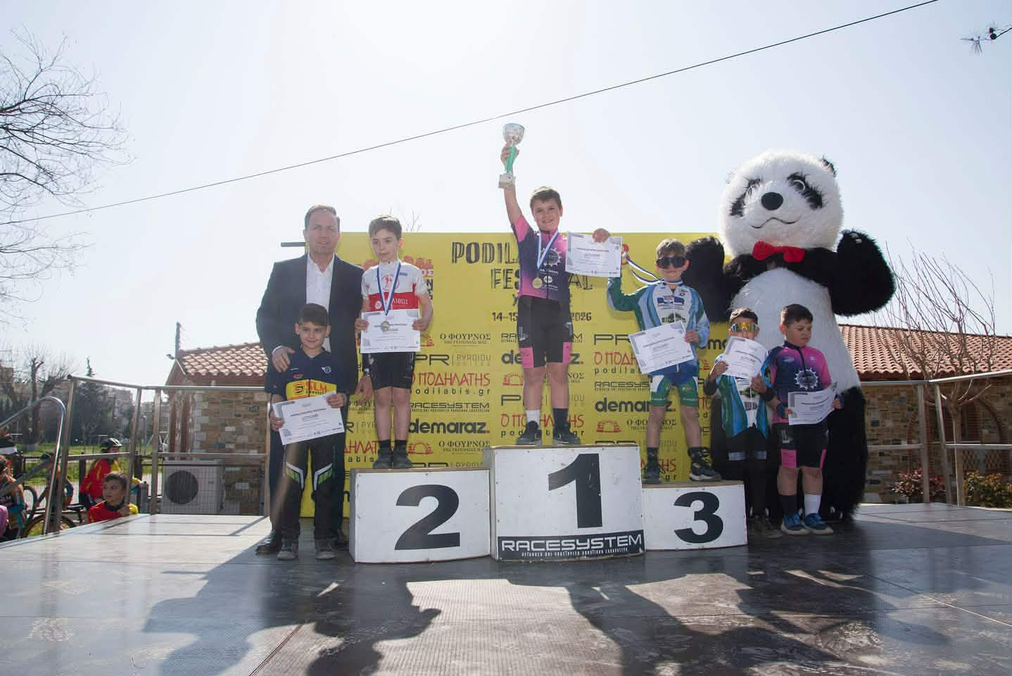 Αθλητικός Ποδηλατικός Όμιλος Γιαννιτσών: Ένα Σαββατοκύριακο γεμάτο...βάθρα!