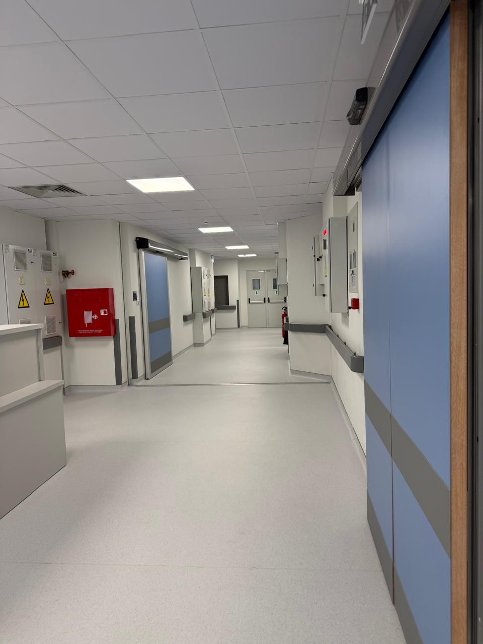 Επίσκεψη Λάκη Βασιλειάδη στα νέα ΤΕΠ και χειρουργεία που παραδόθηκαν σε Έδεσσα και Γιαννιτσά