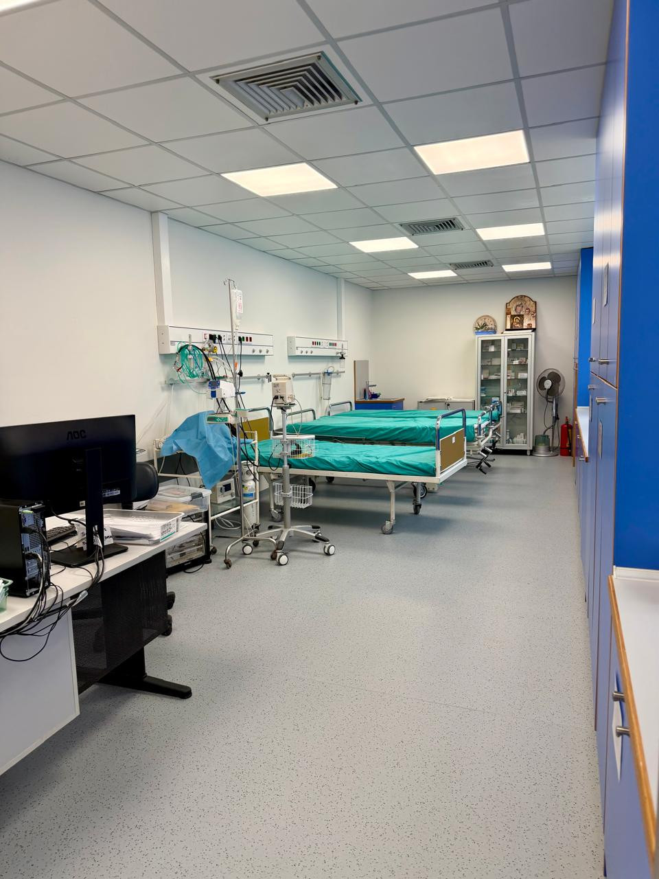 Επίσκεψη Λάκη Βασιλειάδη στα νέα ΤΕΠ και χειρουργεία που παραδόθηκαν σε Έδεσσα και Γιαννιτσά