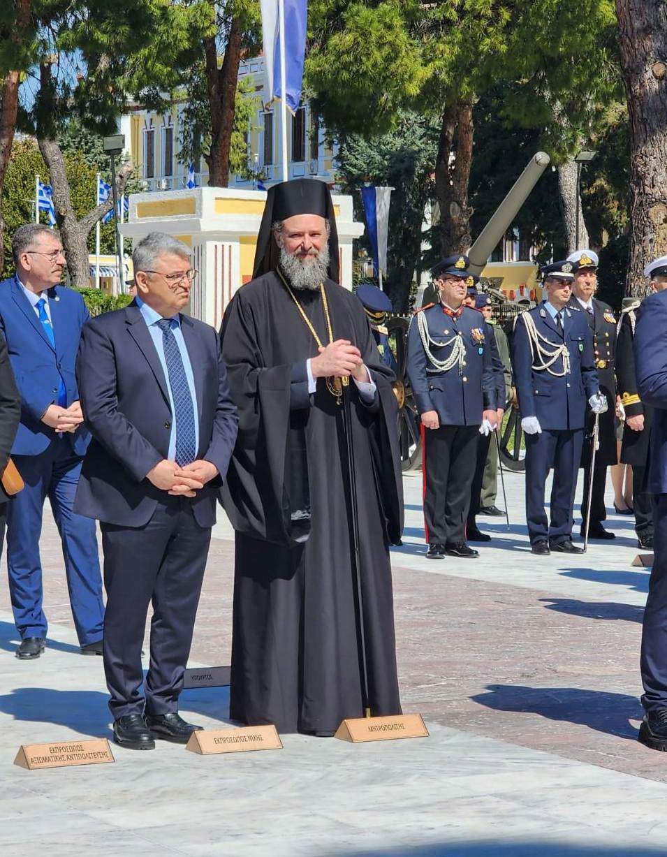 Παρουσία του Προέδρου της ΝΙΚΗΣ Δημήτρη Νατσιού, στη μαθητική παρέλαση της Θεσσαλονίκης για την Εθνική Επέτειο της 25ης Μαρτίου