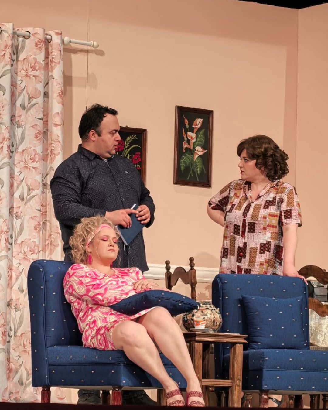 Γέλια, χειροκροτήματα και sold out - Ο ΕΡΑ.Σ.ΘΕ. κερδίζει το κοινό